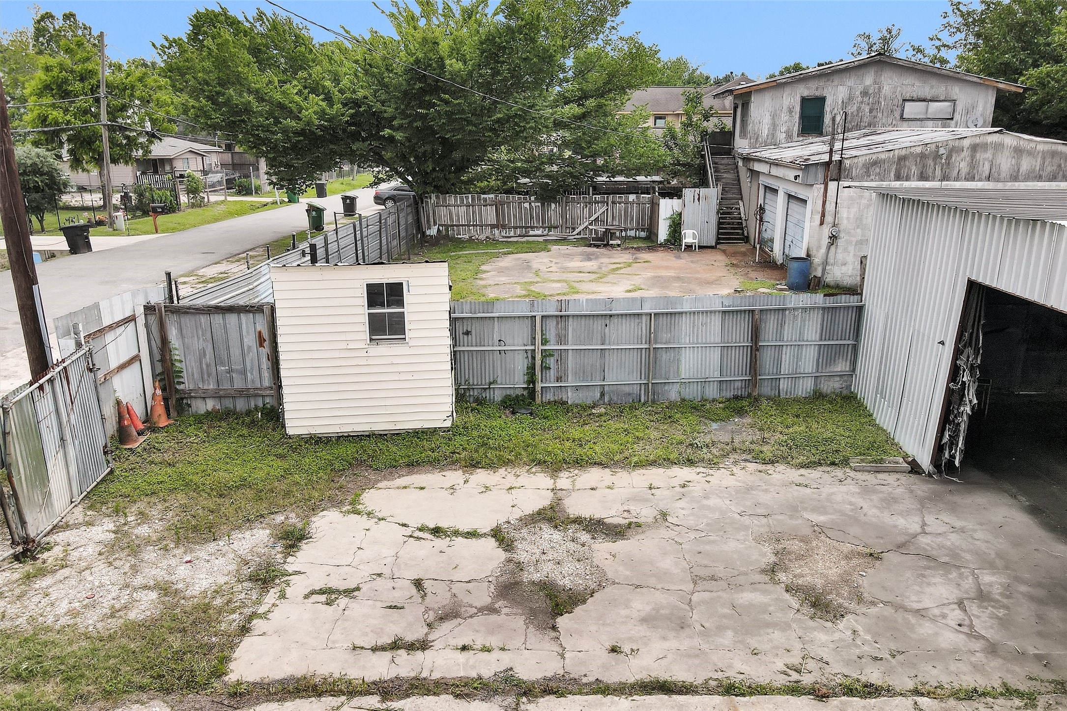 9650 E Hardy Road Property Photo 23