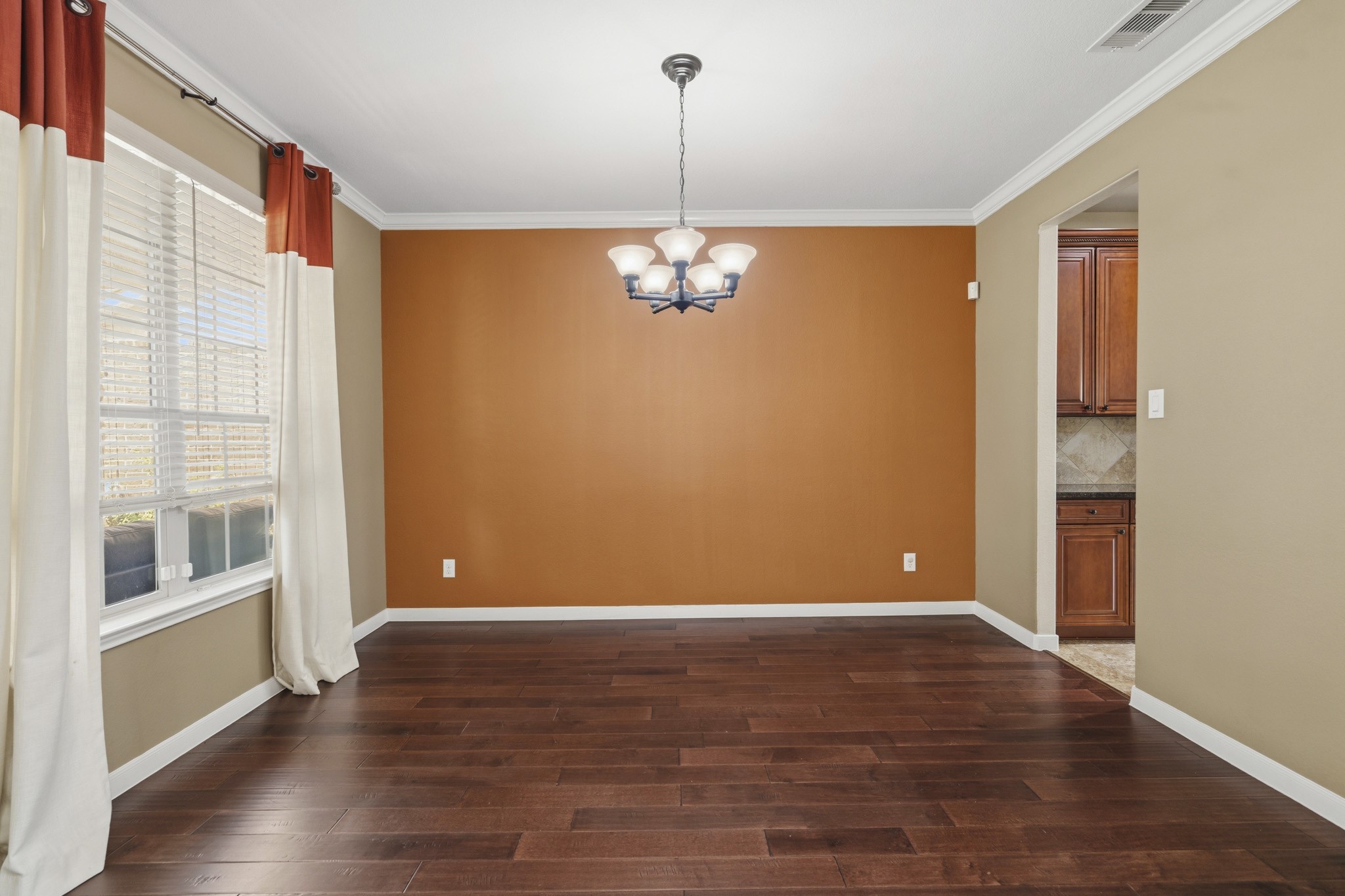 25907 Foxrun Vista Drive Property Photo 6