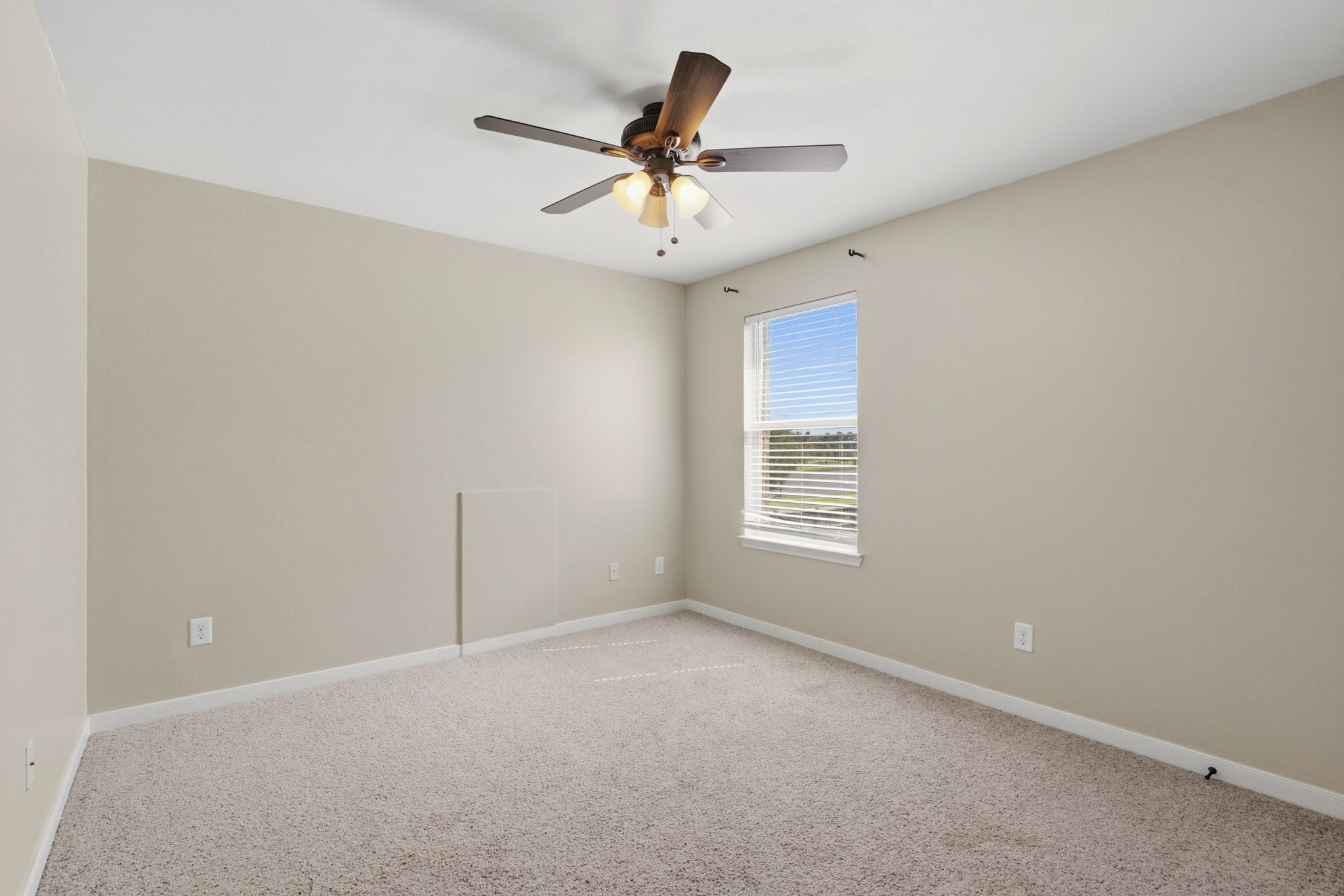 25907 Foxrun Vista Drive Property Photo 34