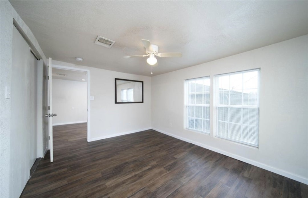 12115 Segrest A Drive Property Photo 3
