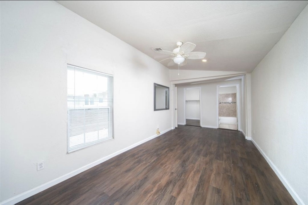 12115 Segrest A Drive Property Photo 10
