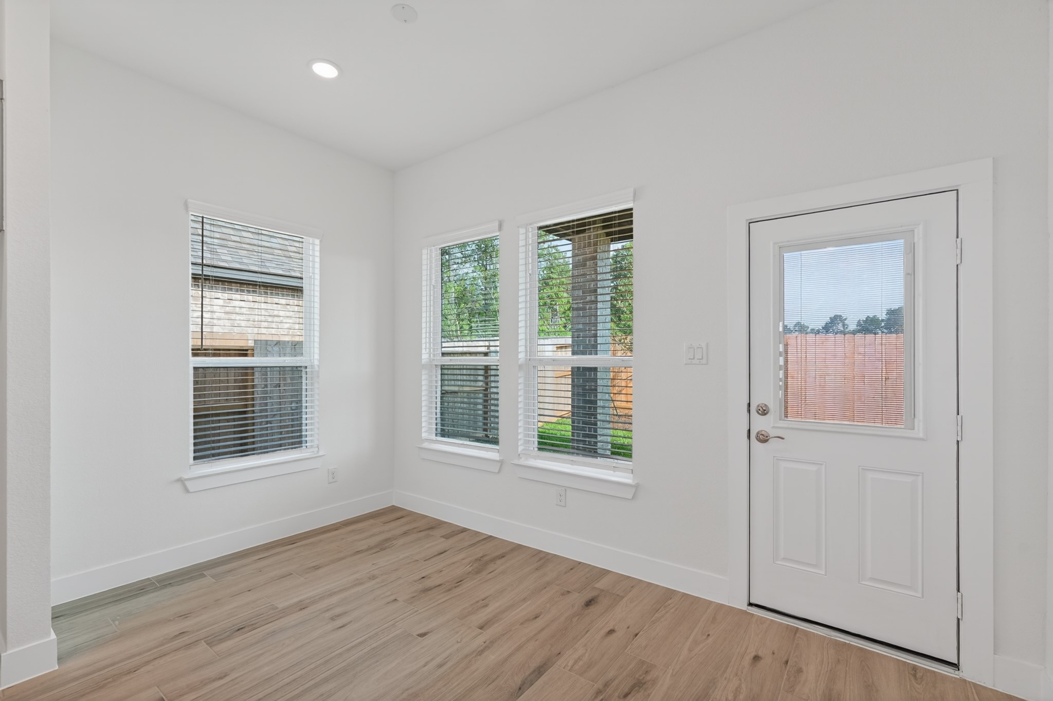 648 Crested Duck Court Property Photo 11
