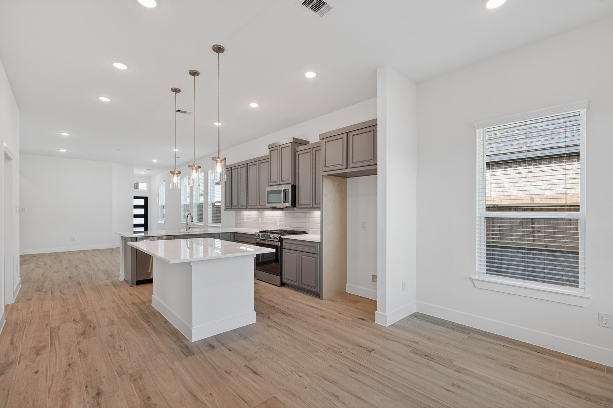 648 Crested Duck Court Property Photo 12