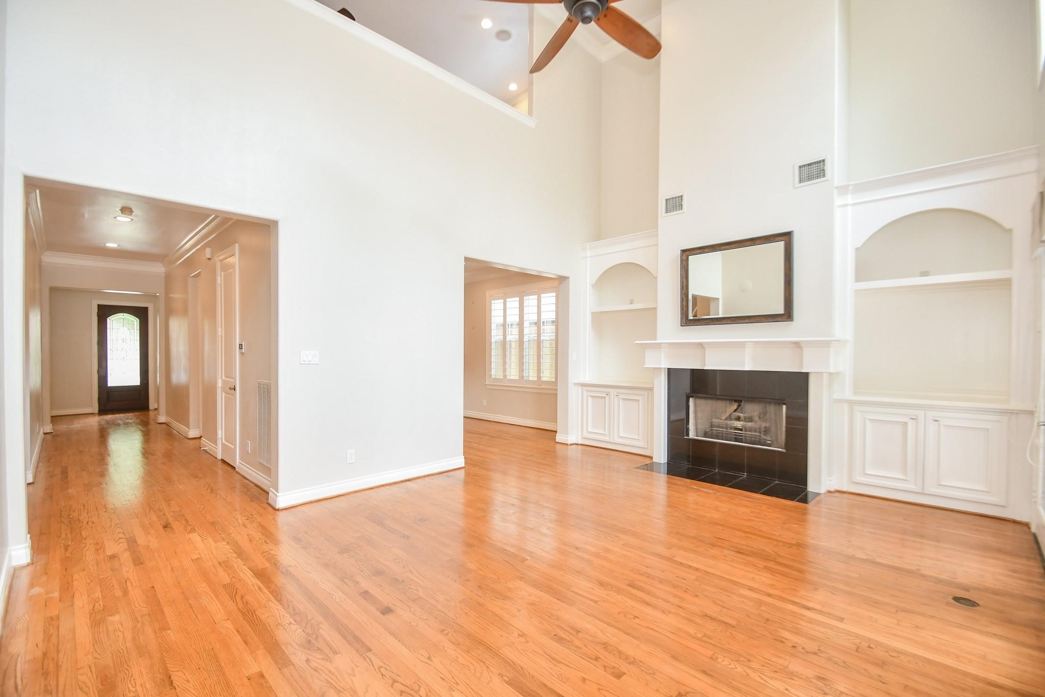 7626 E Jordan Cove Property Photo 4