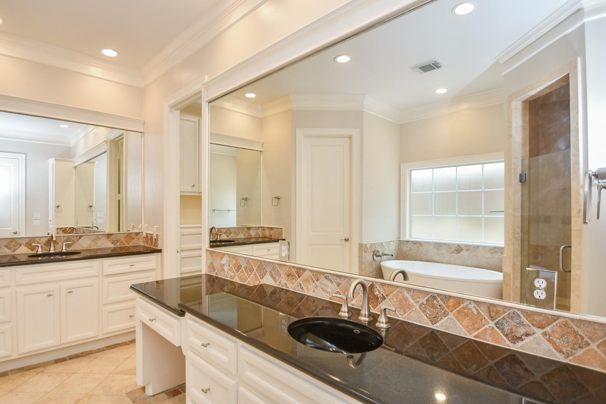 7626 E Jordan Cove Property Photo 15