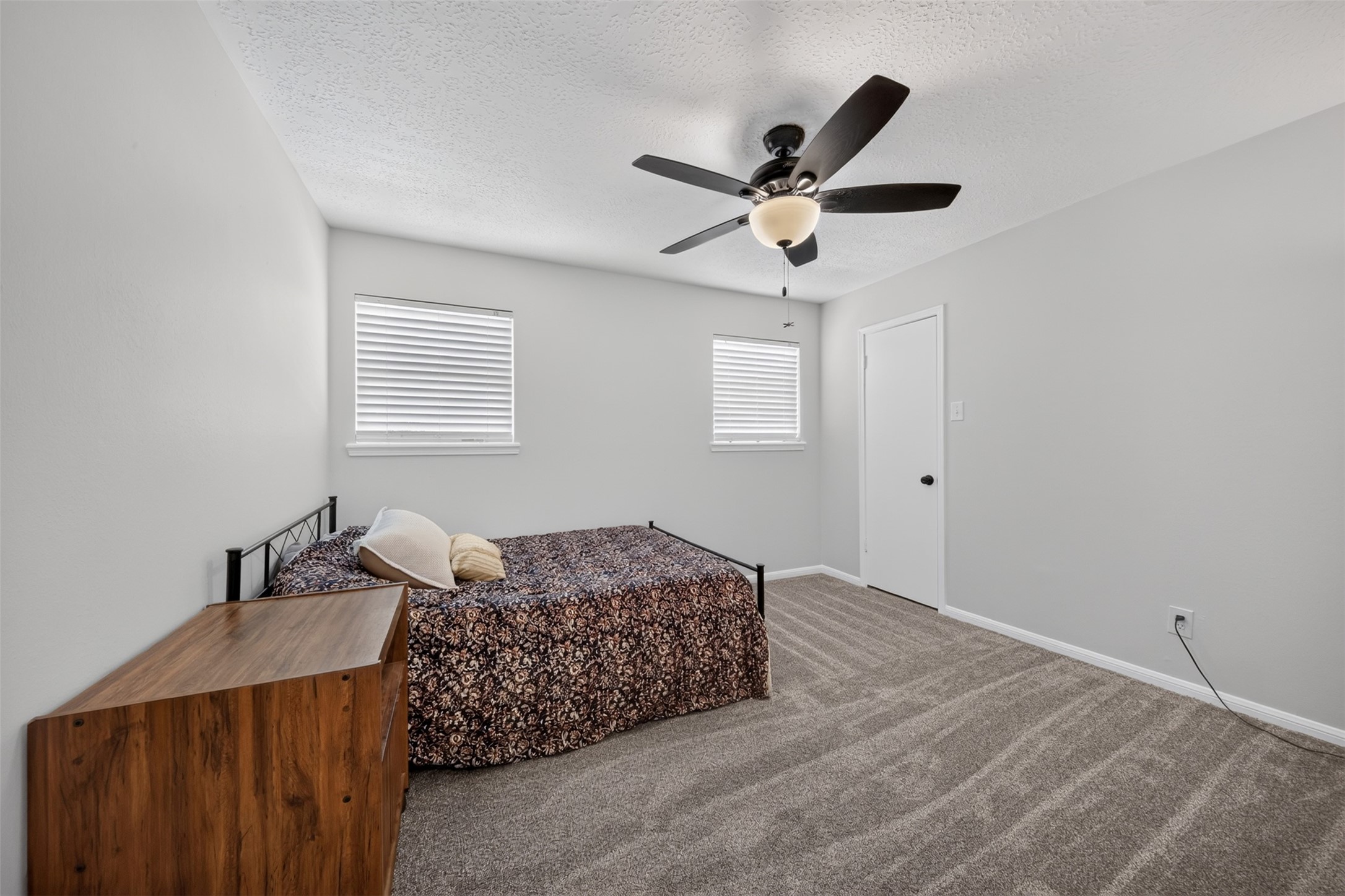 5211 Nodaway Lane Property Photo 25