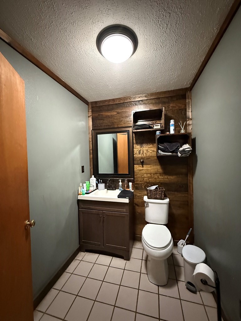 310 W Harris Property Photo 14