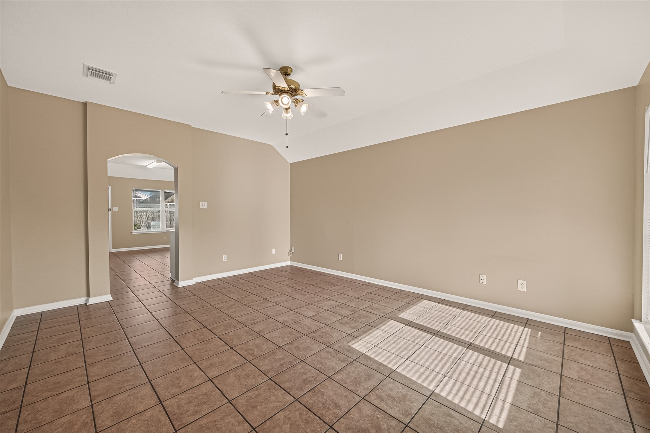 3418 W Rainmill Drive Property Photo 7