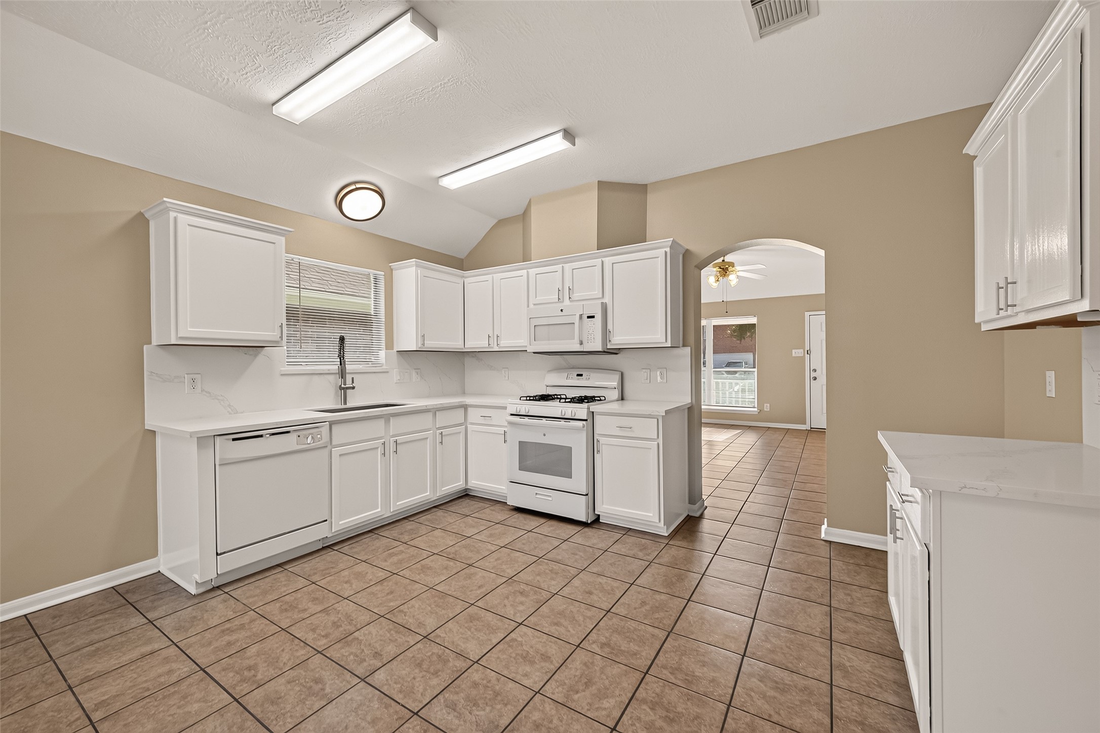 3418 W Rainmill Drive Property Photo 16