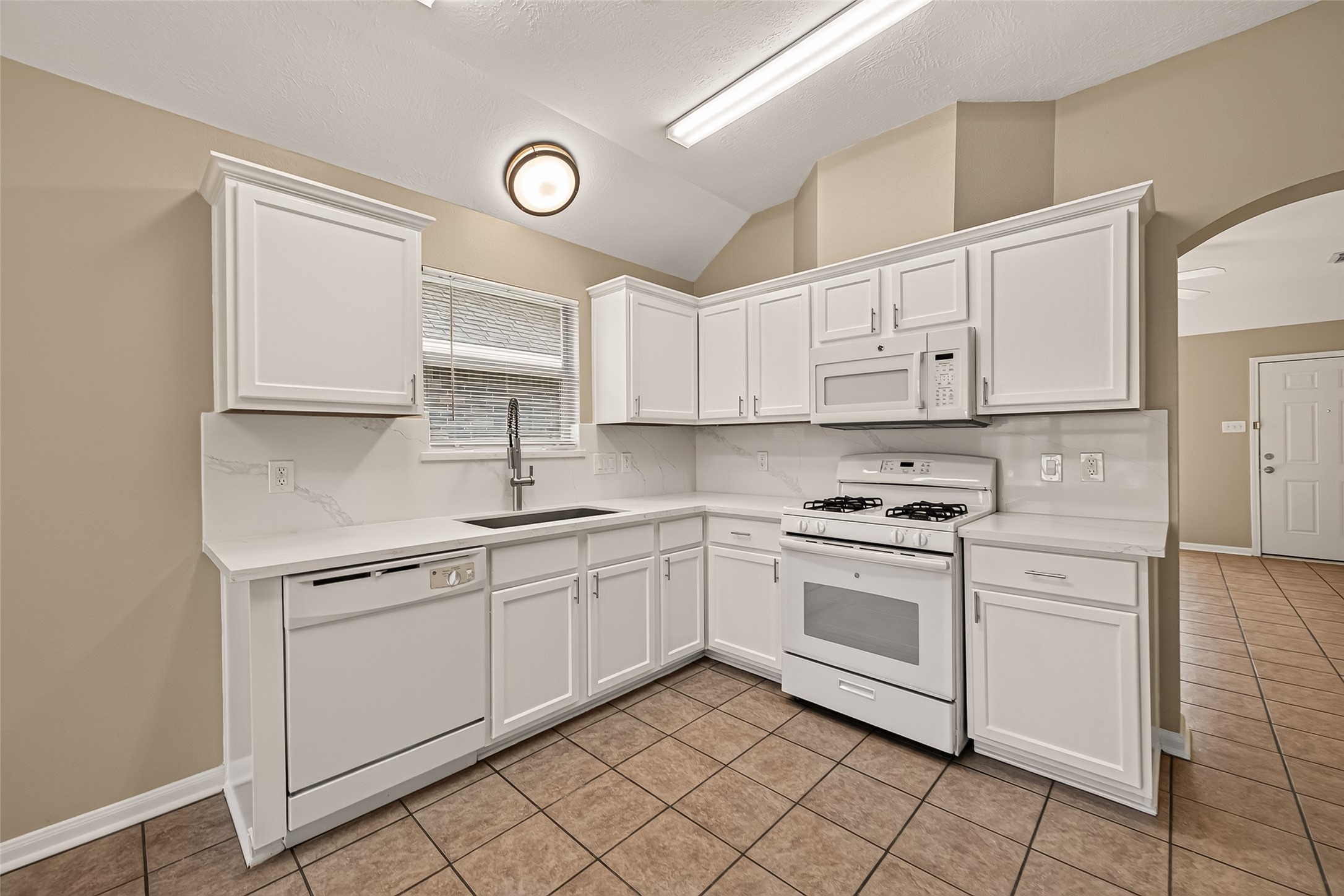 3418 W Rainmill Drive Property Photo 17