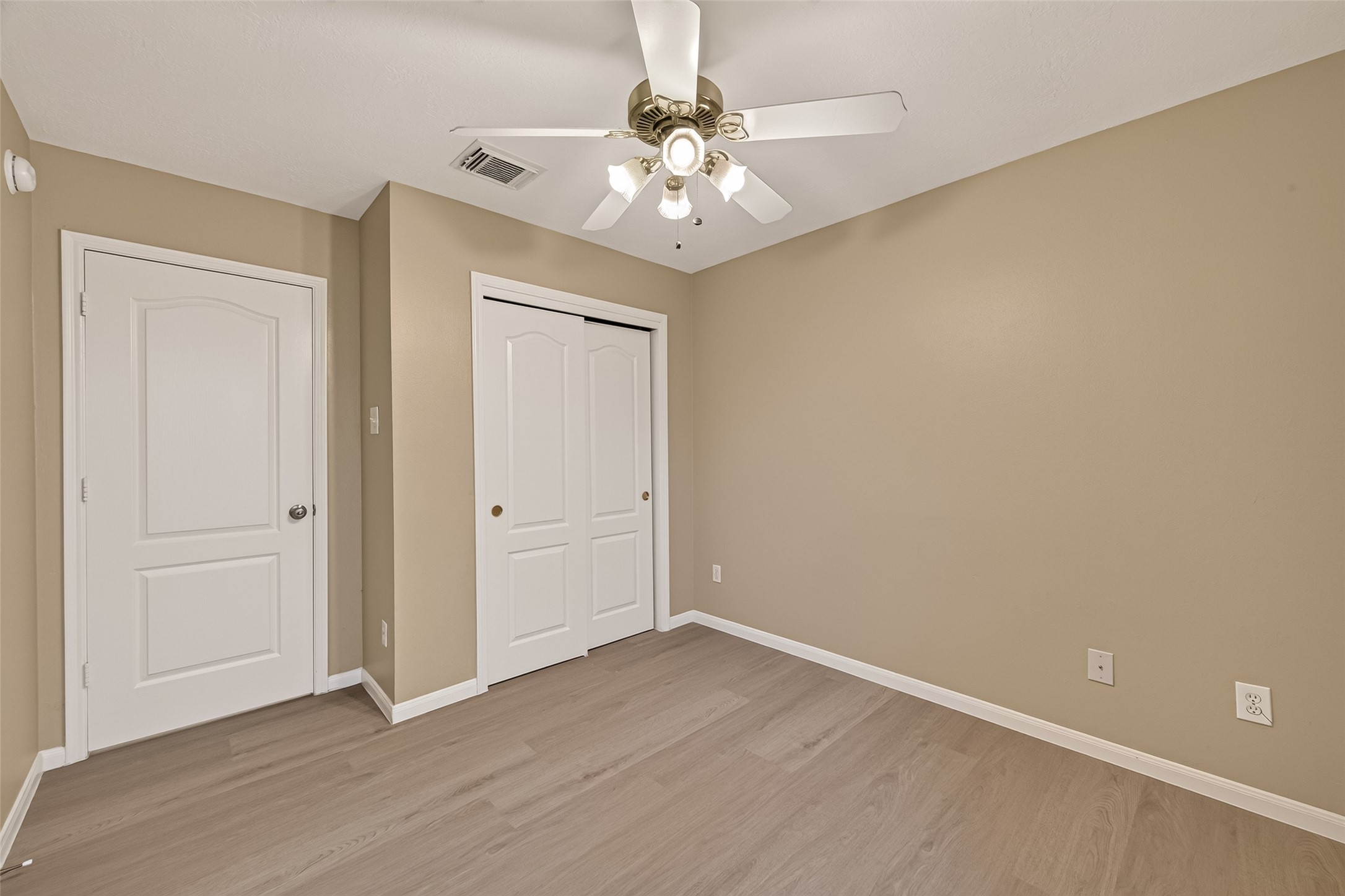 3418 W Rainmill Drive Property Photo 22