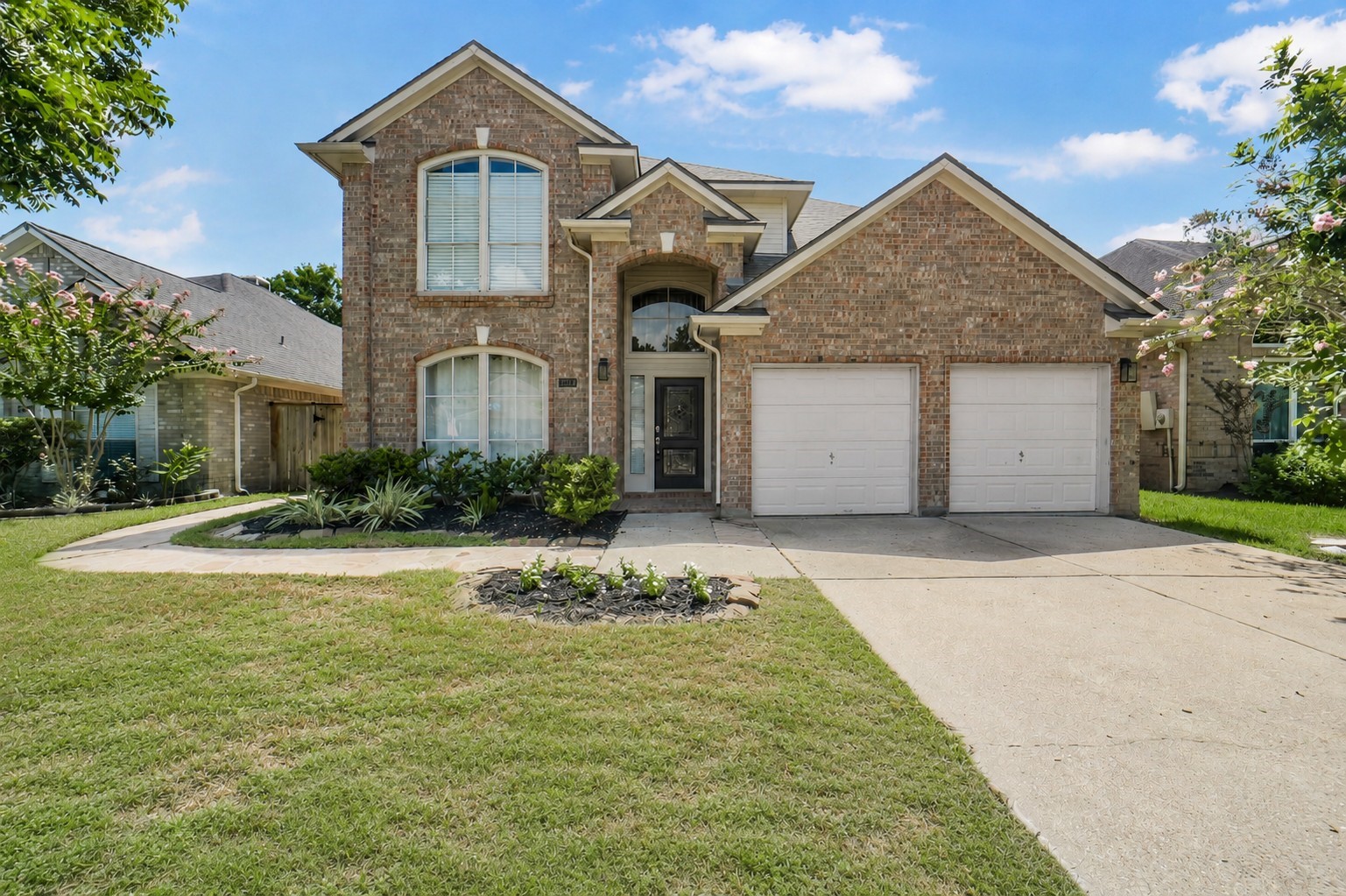 4319 Lakeshore Forest Drive Property Photo 1
