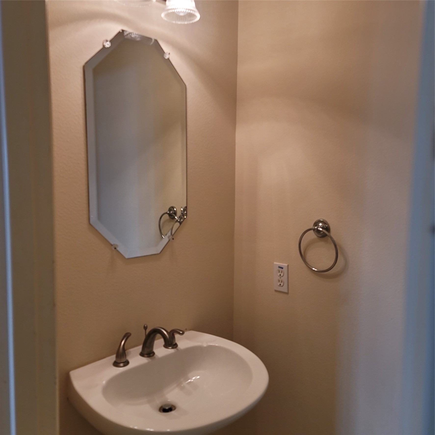 7111 Harmony Cove Property Photo 11
