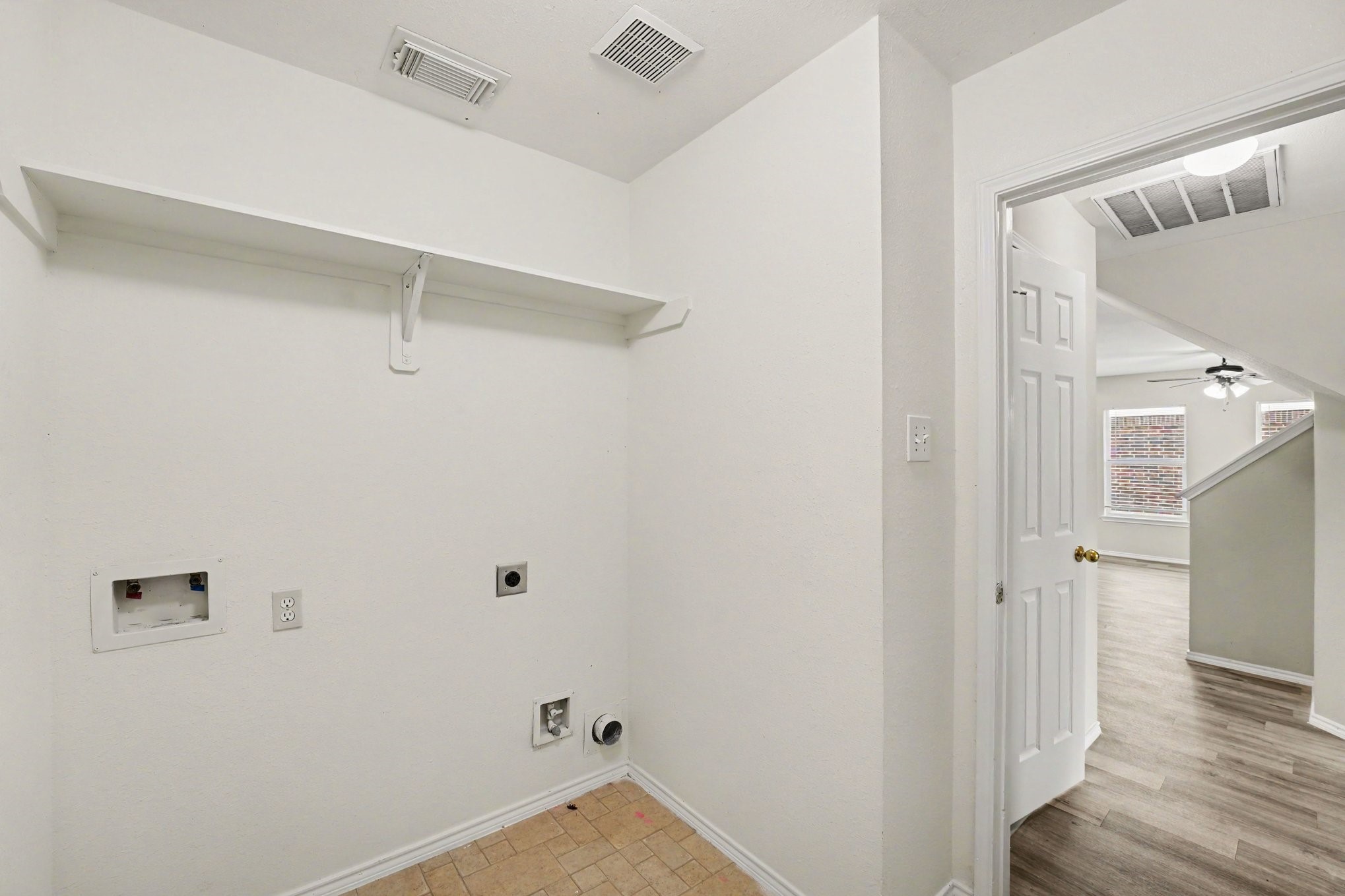 15634 Haleys Landing Lane Property Photo 13