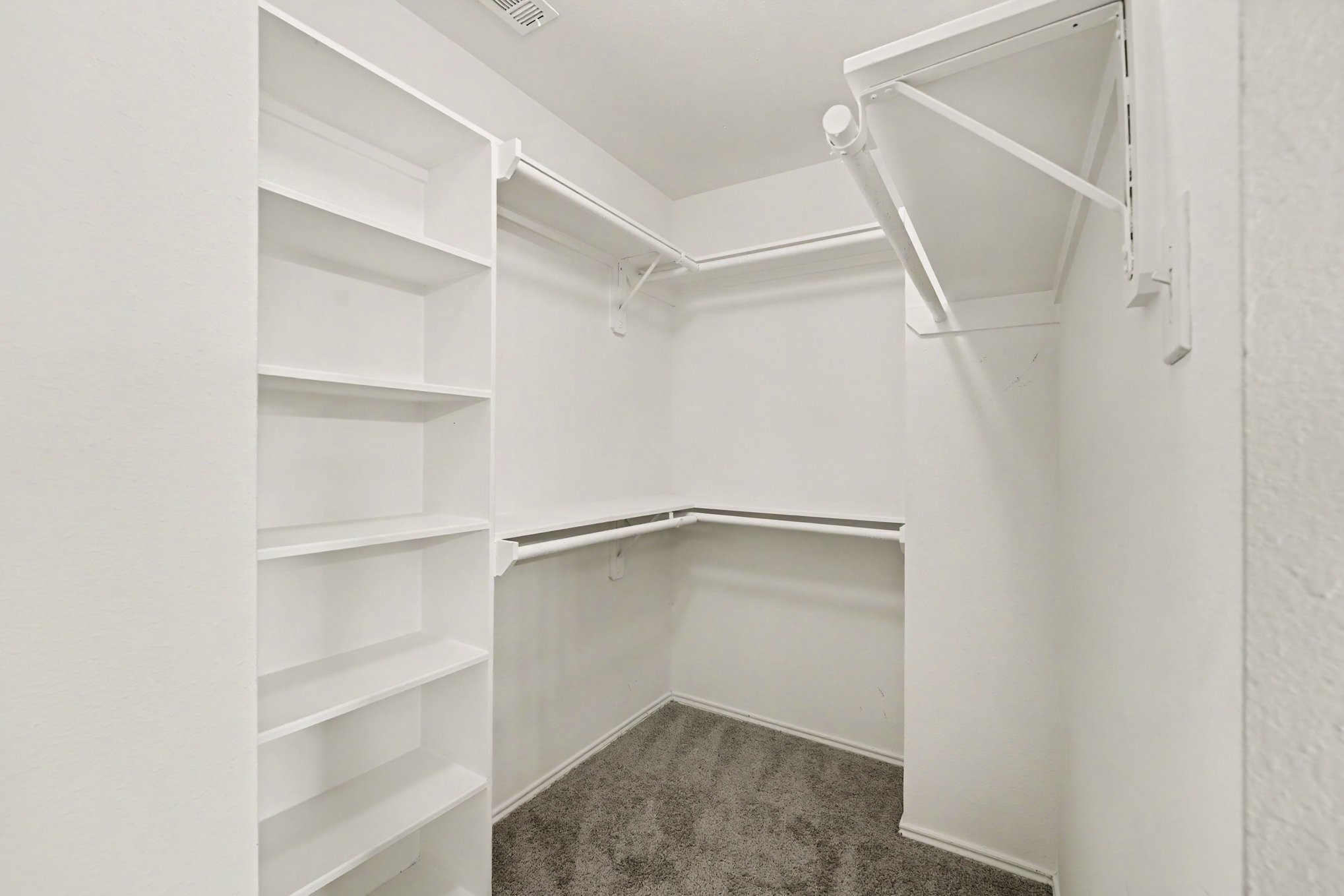 15634 Haleys Landing Lane Property Photo 16