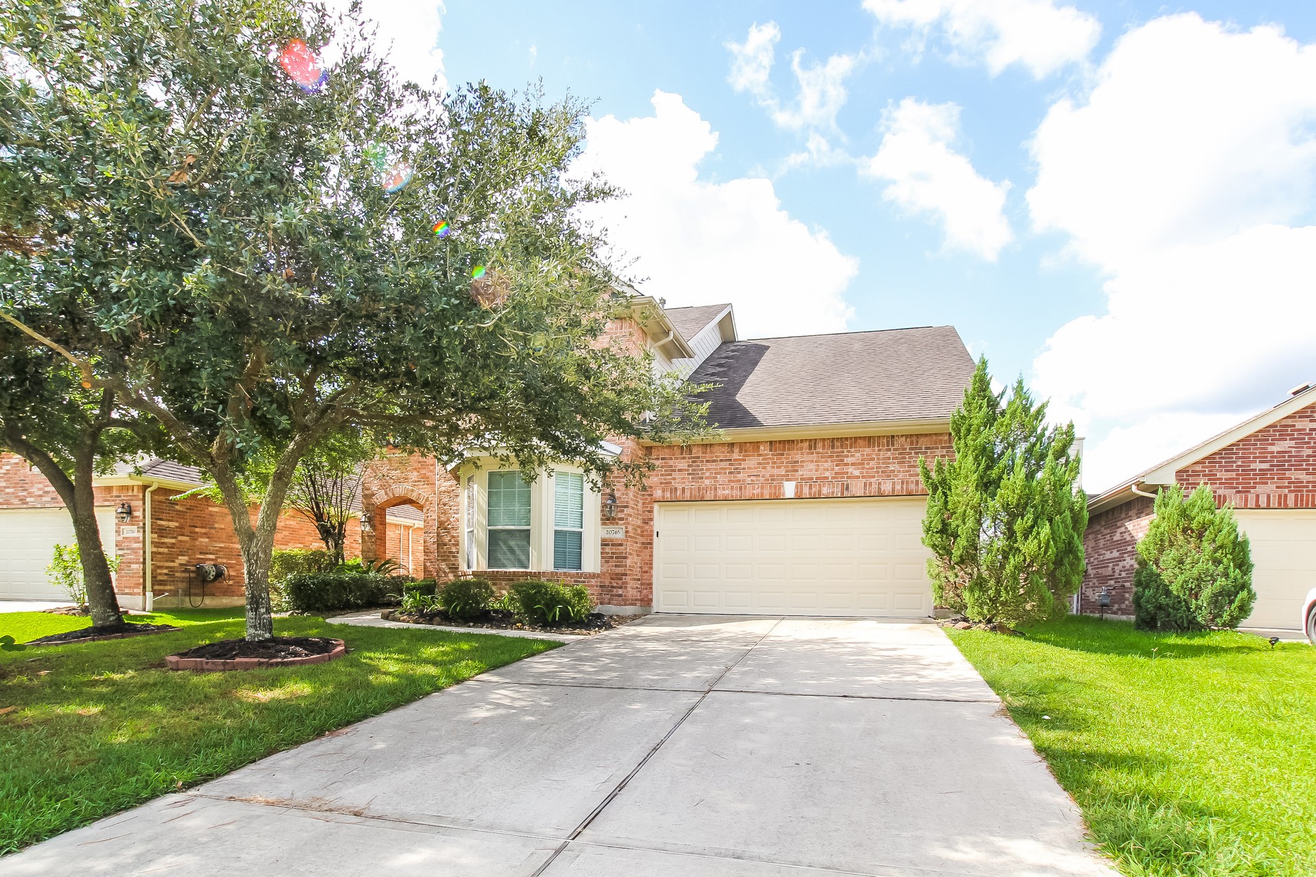20746 Oakhurst Trails Drive Property Photo 2