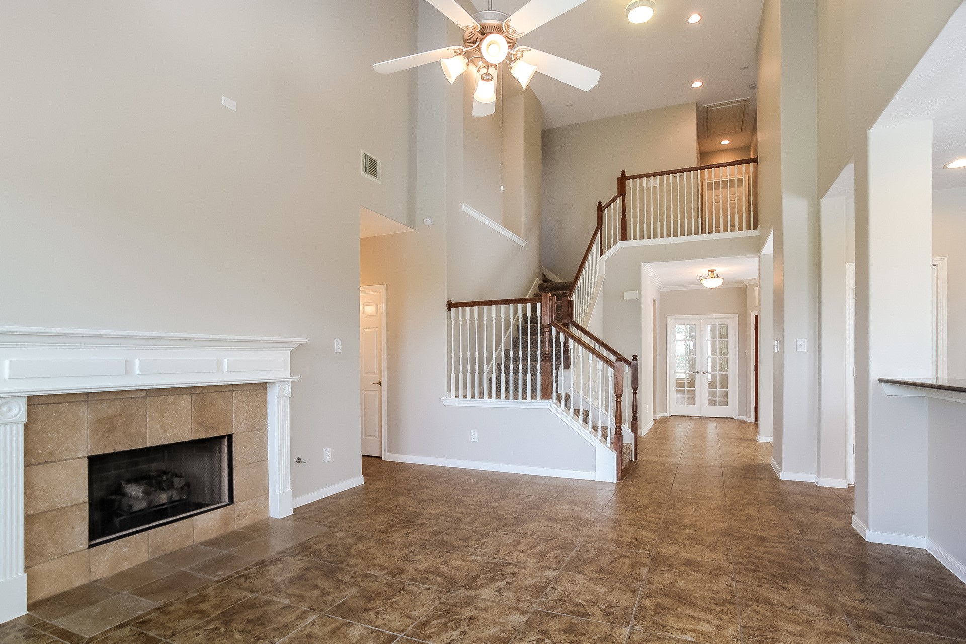20746 Oakhurst Trails Drive Property Photo 4