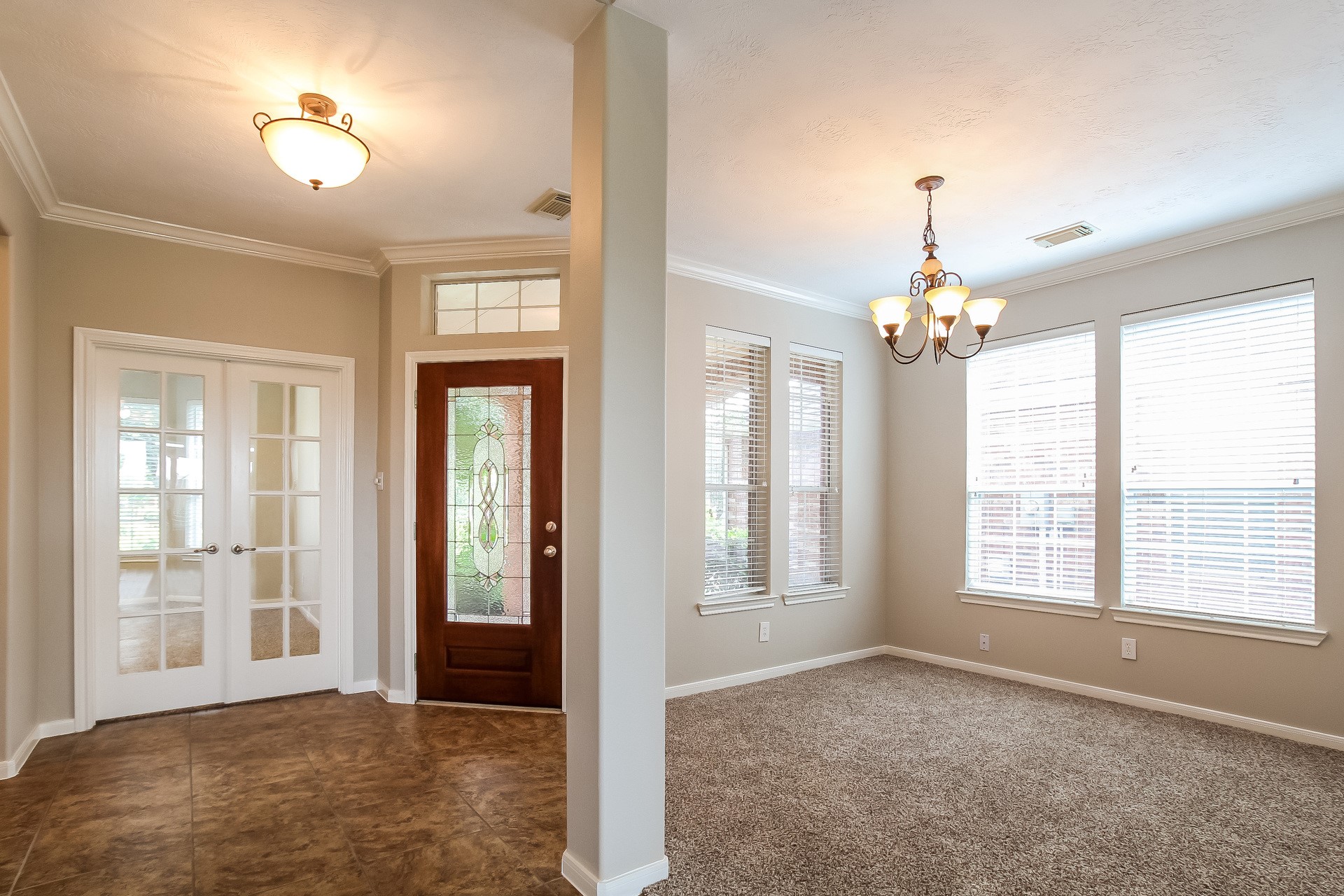 20746 Oakhurst Trails Drive Property Photo 5