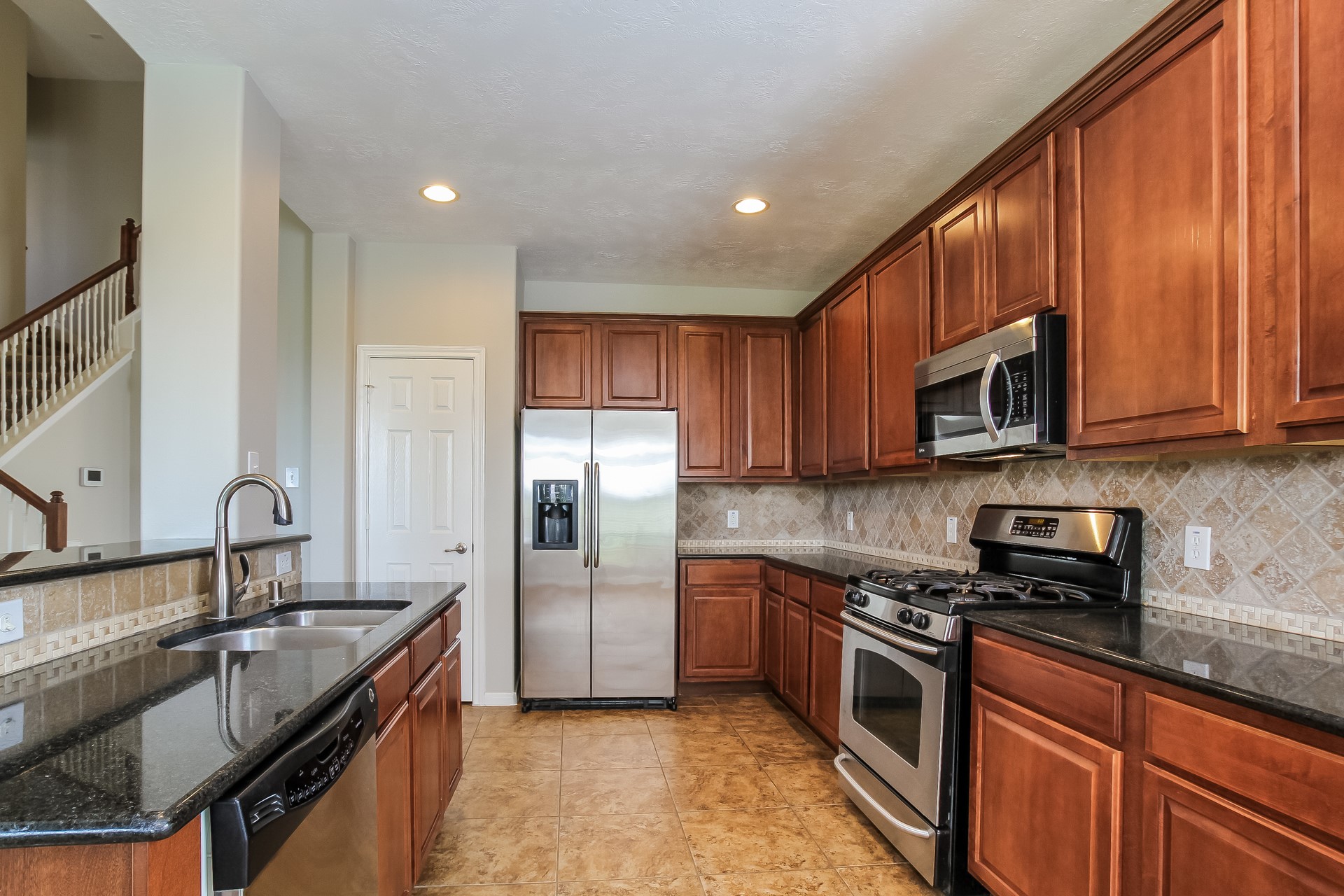 20746 Oakhurst Trails Drive Property Photo 6