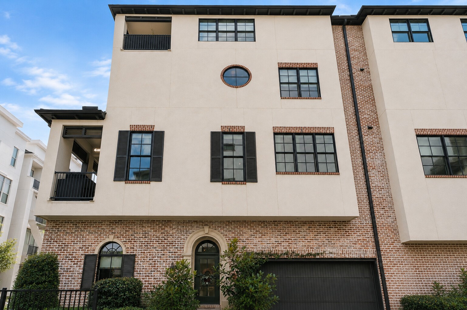 1308 Castle Court A Property Photo 1
