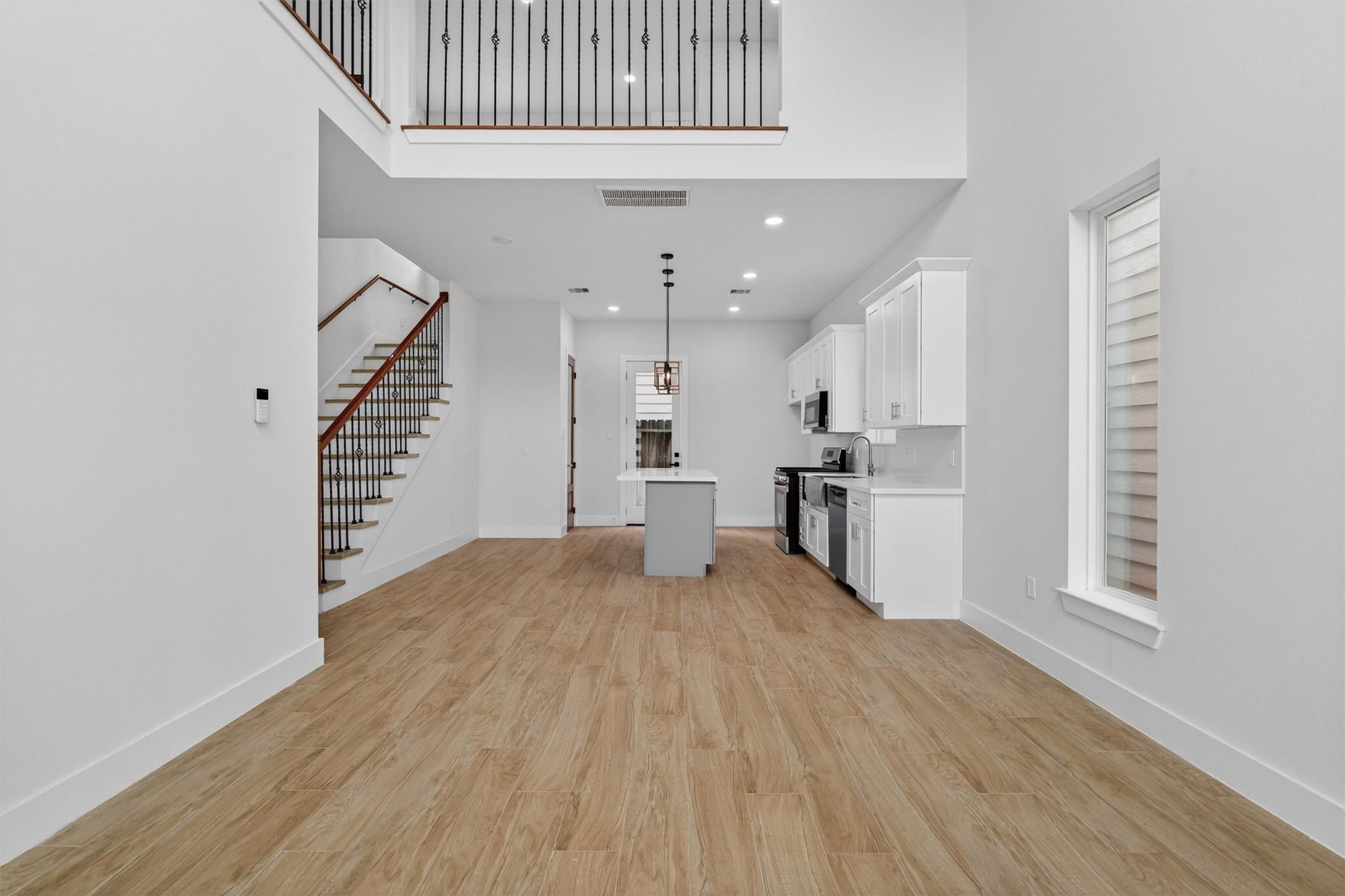 1067 Ferguson Way Property Photo 8