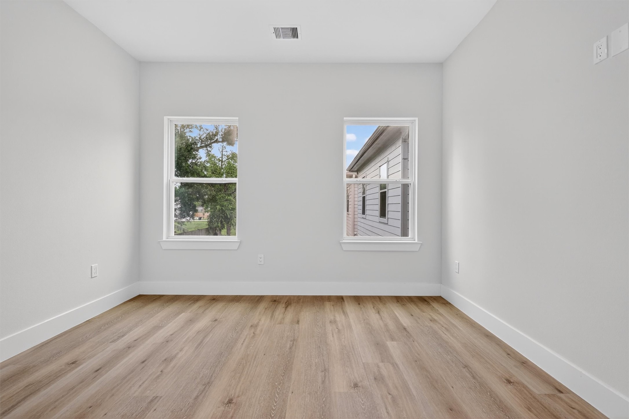 1067 Ferguson Way Property Photo 33