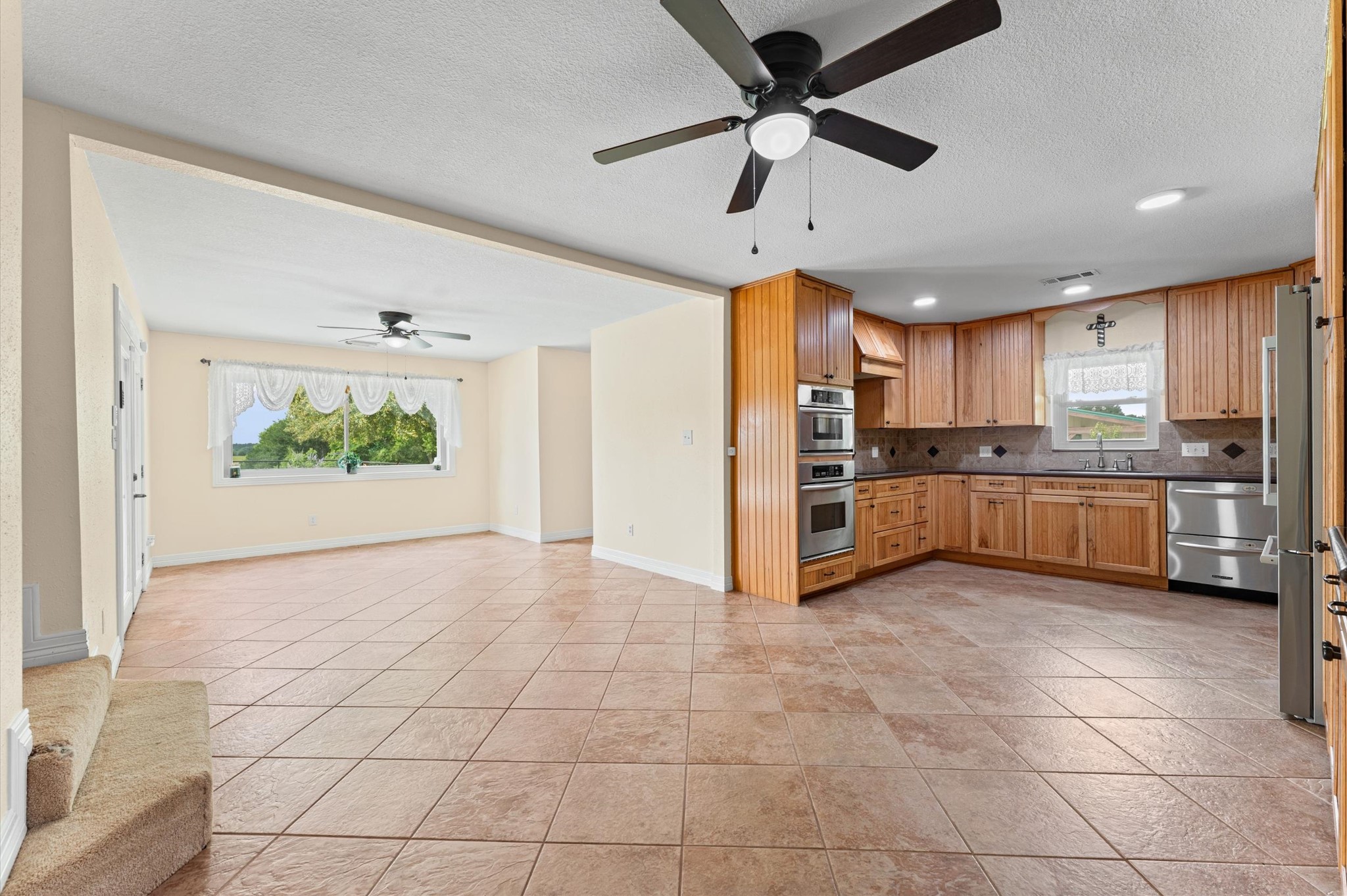 15302 Yellow Bird Road Property Photo 13