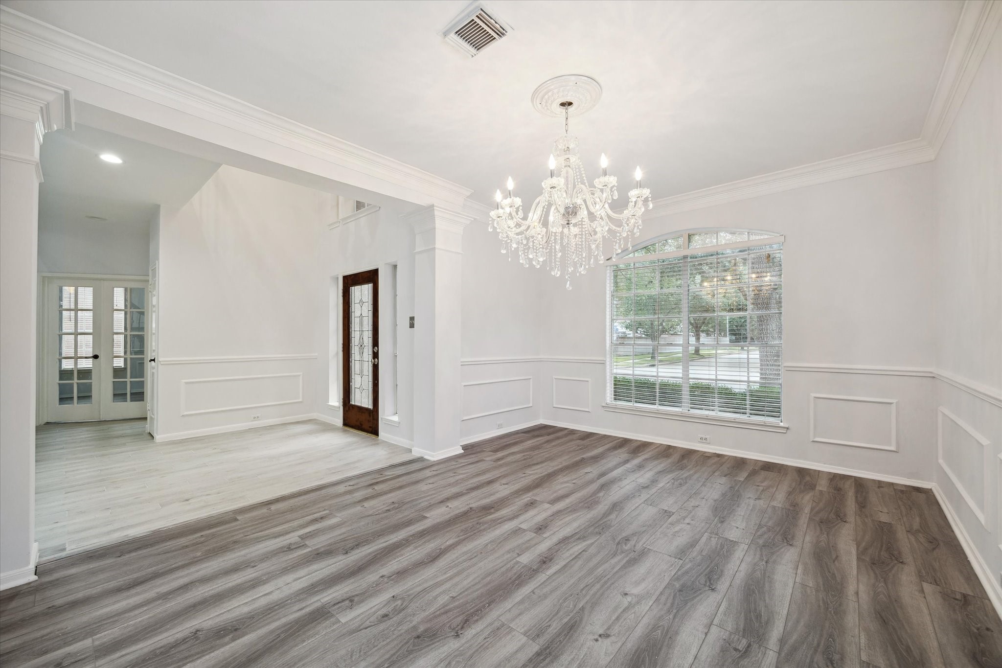 2715 Oakland Drive Property Photo 5