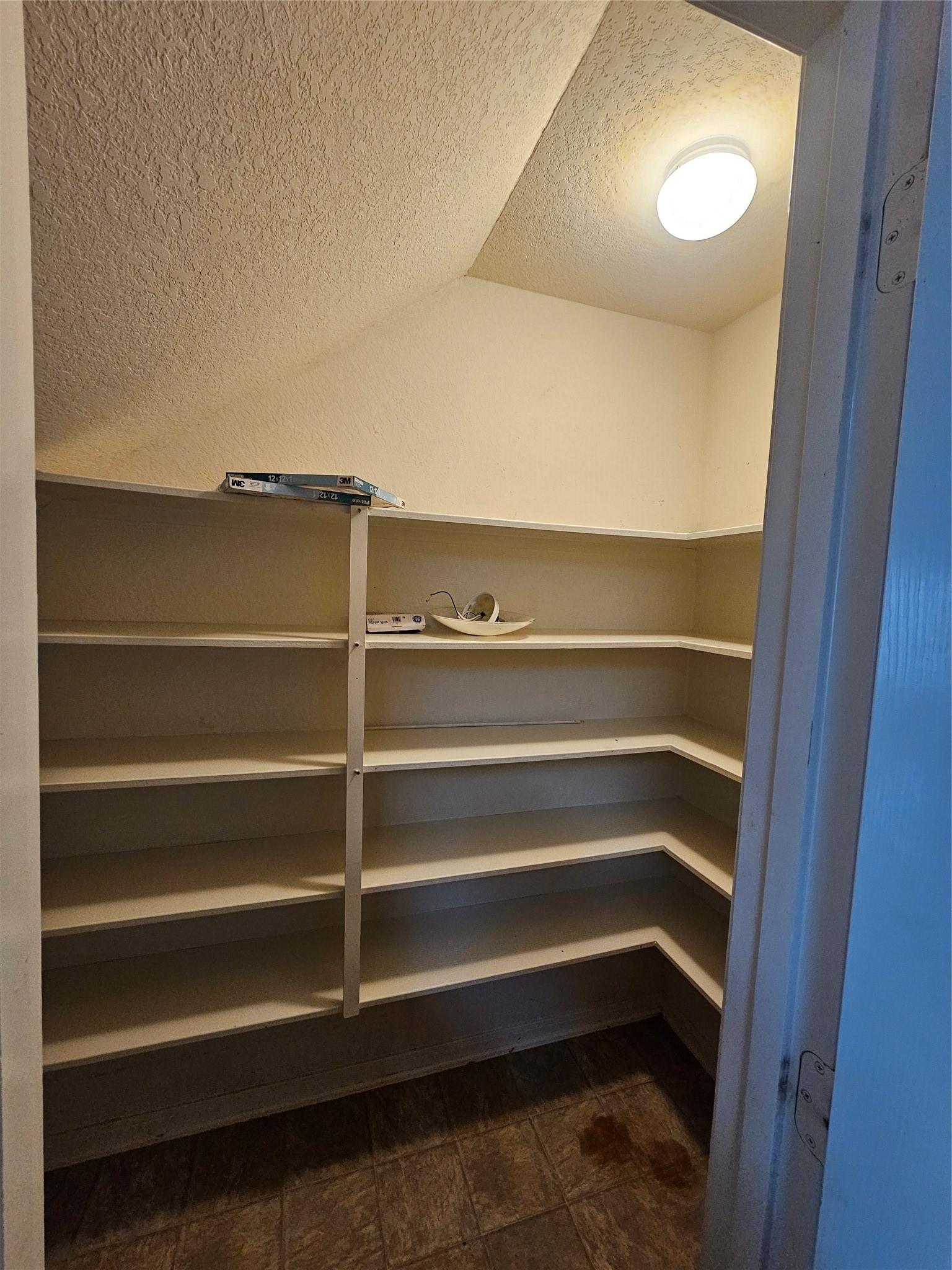 11015 Walkup Way Property Photo 7