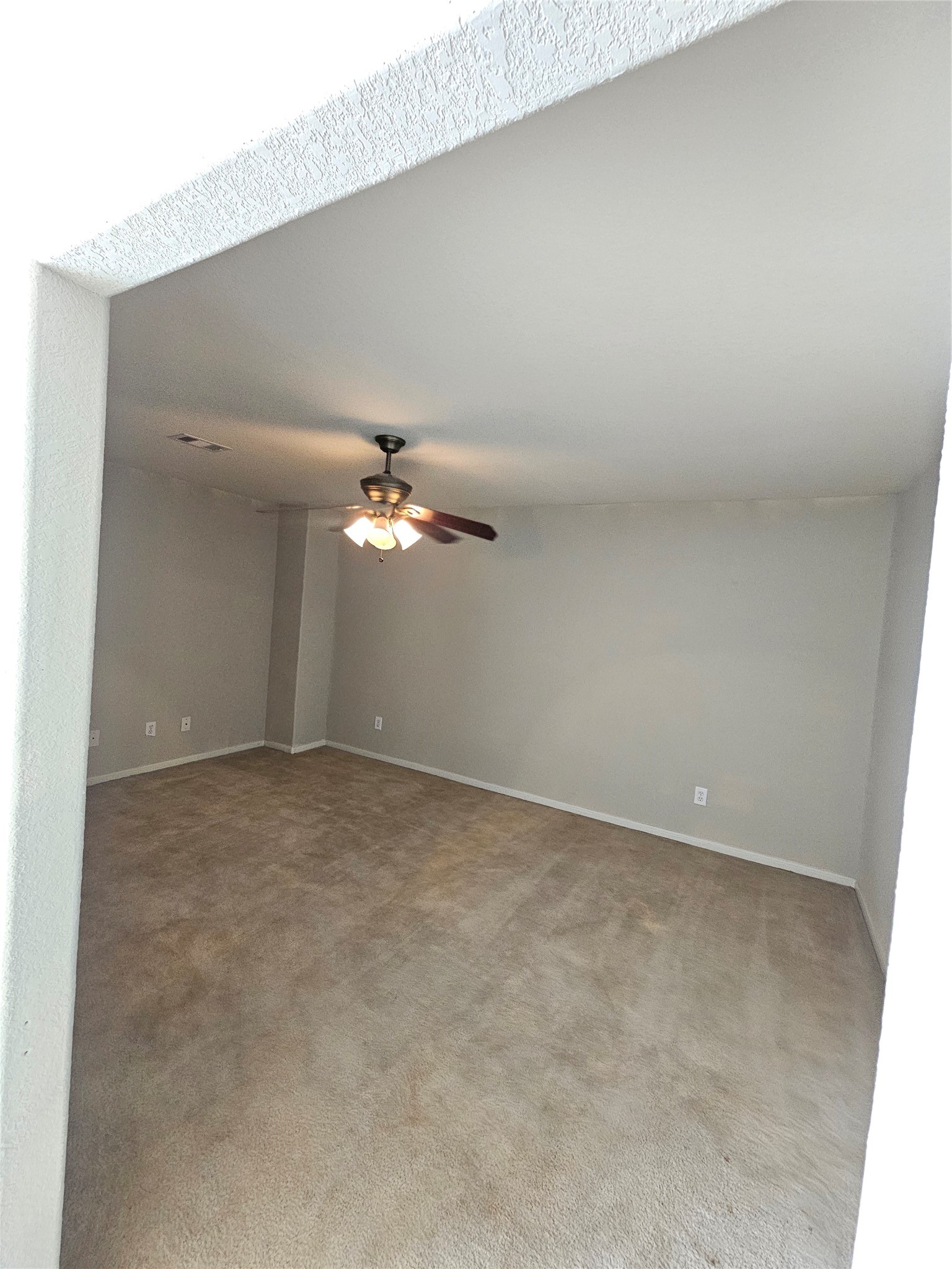11015 Walkup Way Property Photo 16