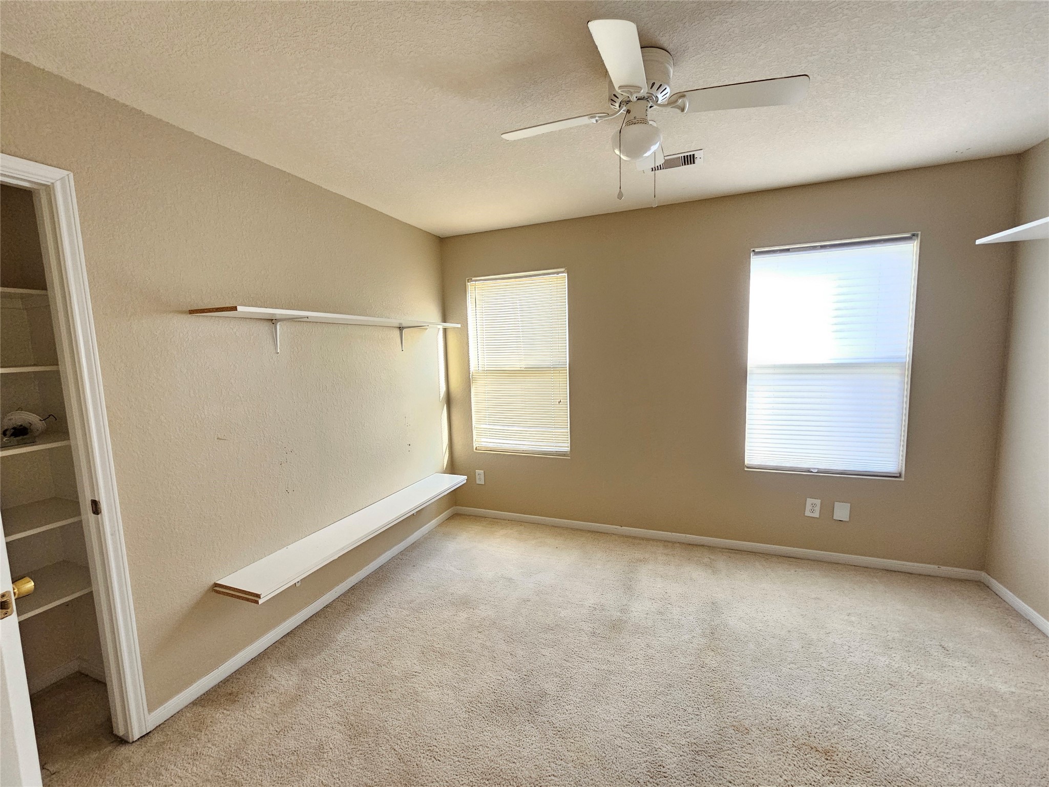 11015 Walkup Way Property Photo 21