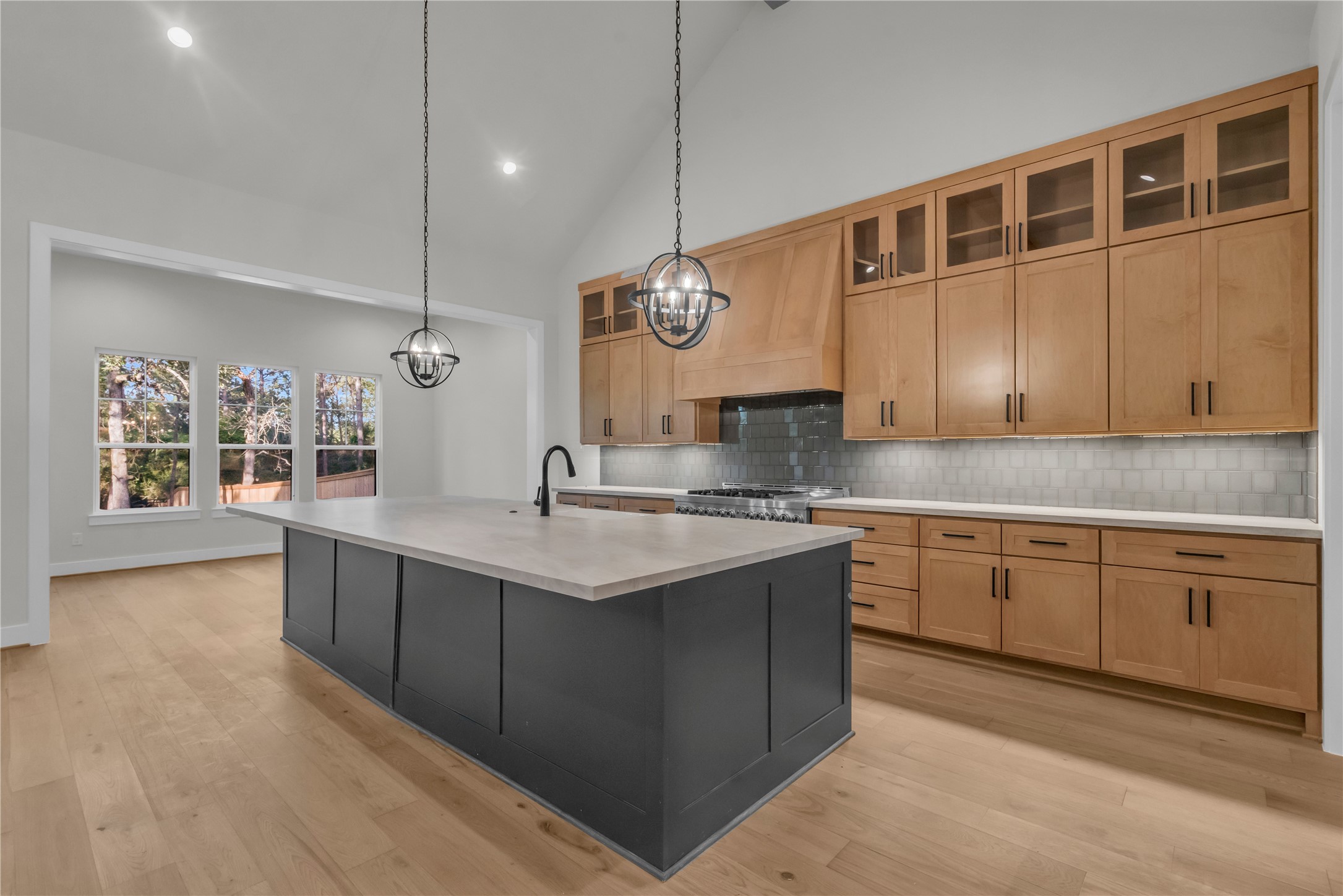 26743 Alderbrook Avenue Property Photo 11