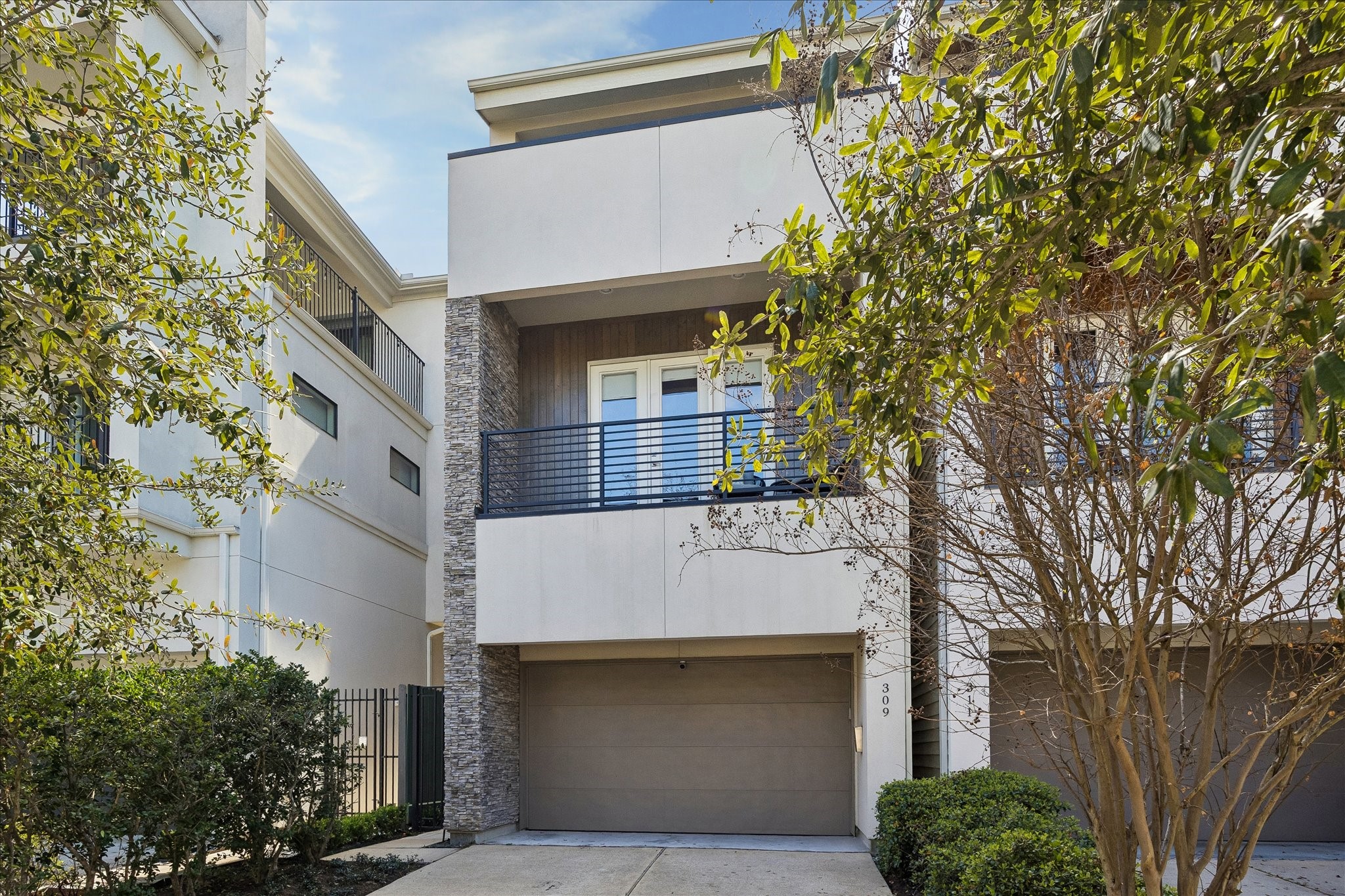 309 Peden Street Street Property Photo 1