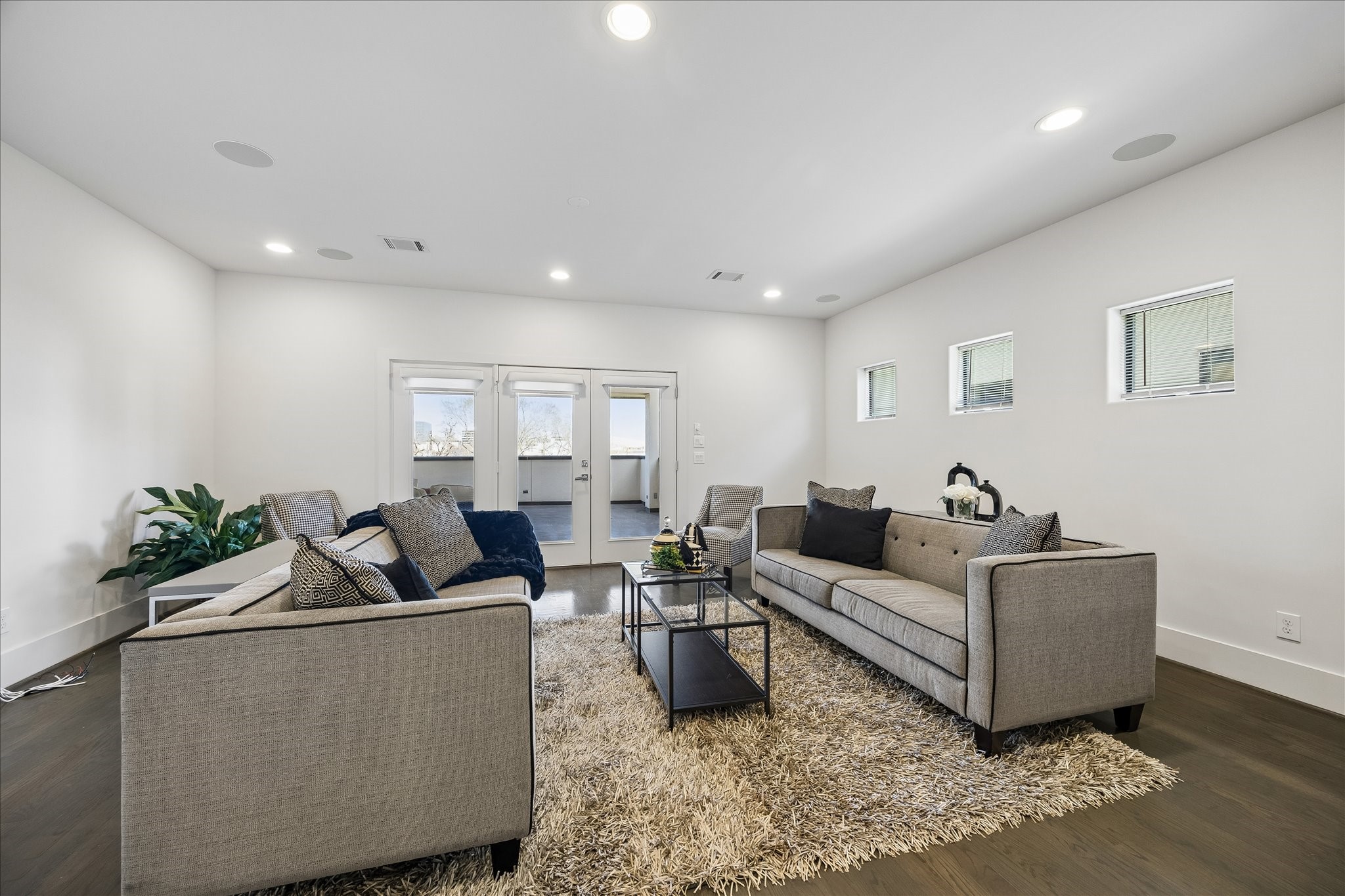 309 Peden Street Street Property Photo 13
