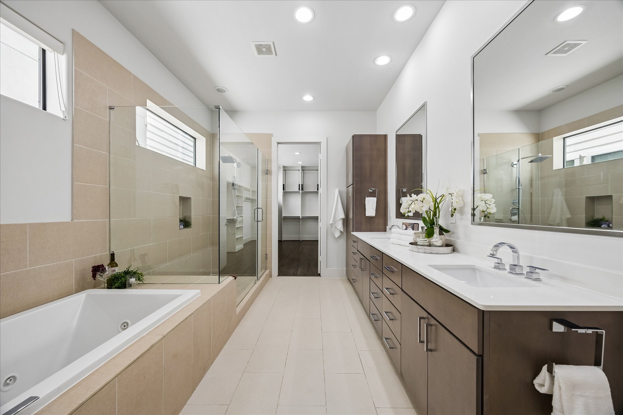 309 Peden Street Street Property Photo 16
