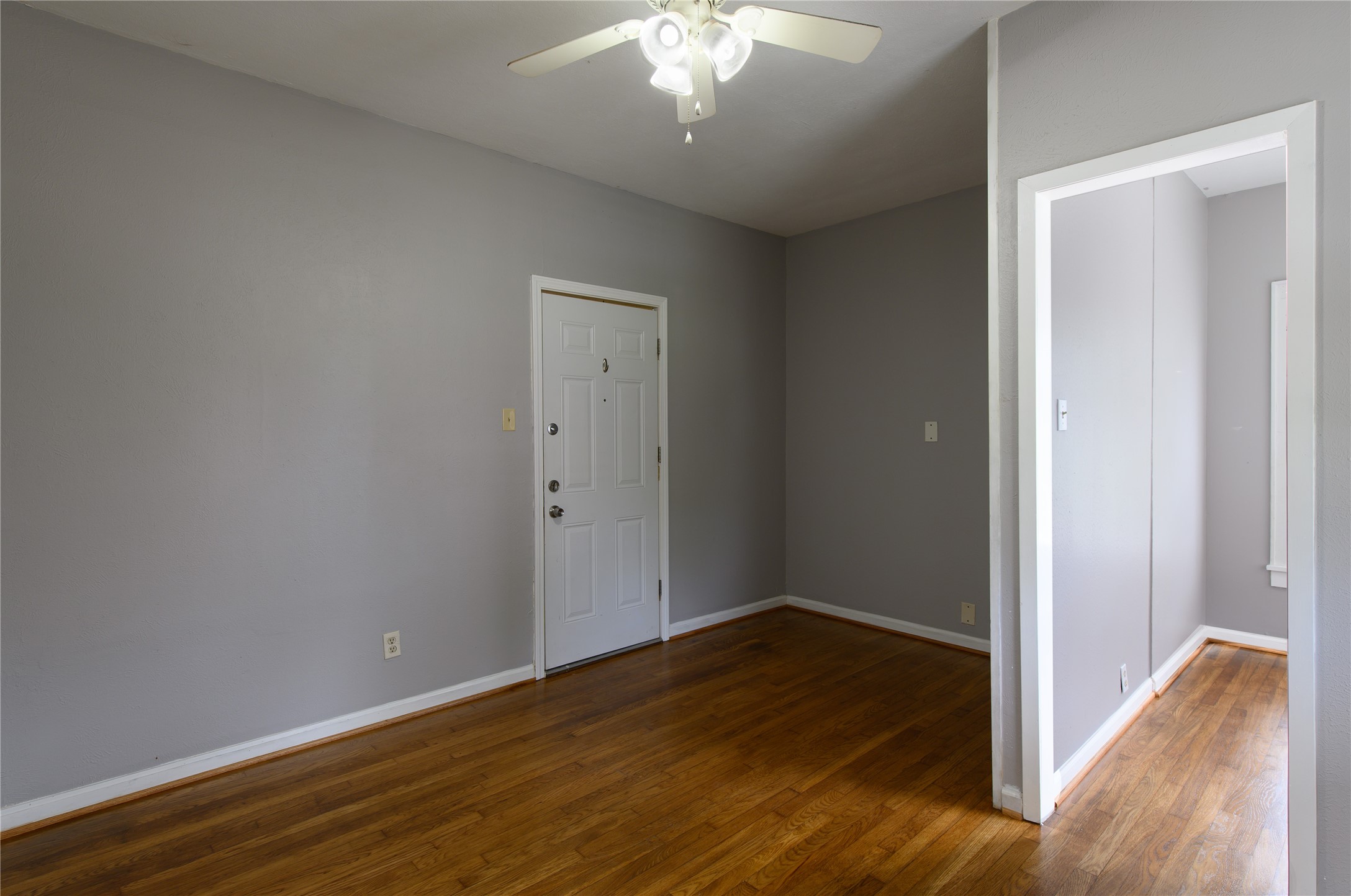 4620 Clay B Property Photo 2