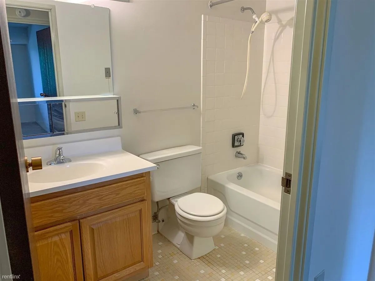 6120 Middlebelt Rd Property Photo 6
