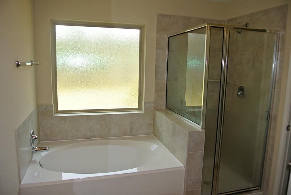 1742 Parkside Shores Lane Property Photo 7