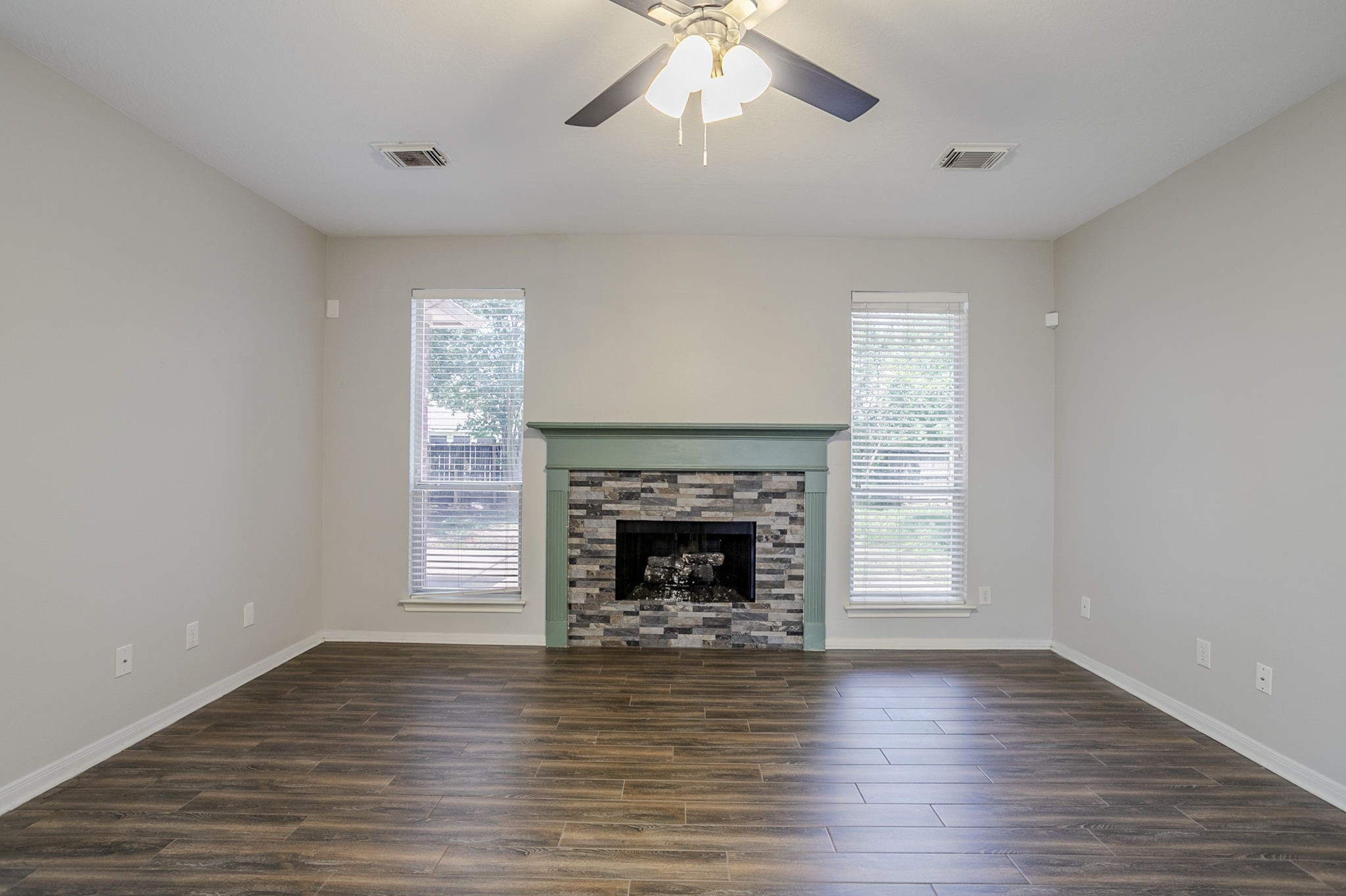 16511 Bluefin Street Property Photo 7