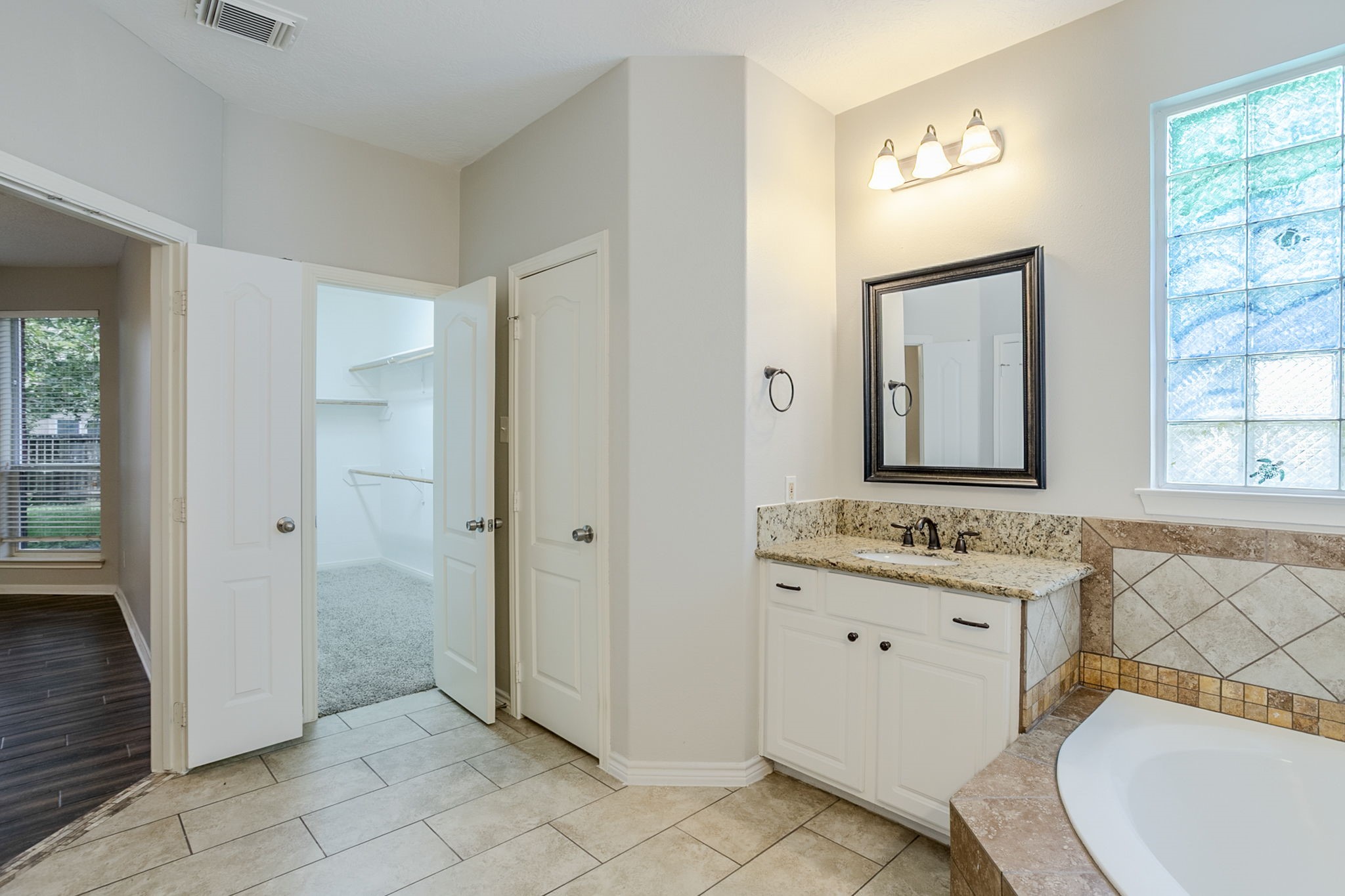 16511 Bluefin Street Property Photo 22