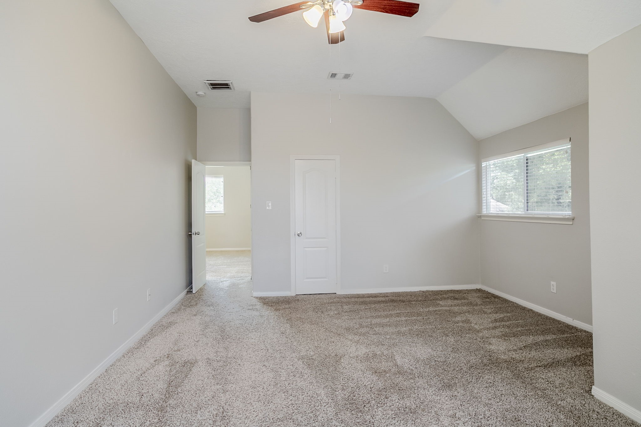 16511 Bluefin Street Property Photo 35