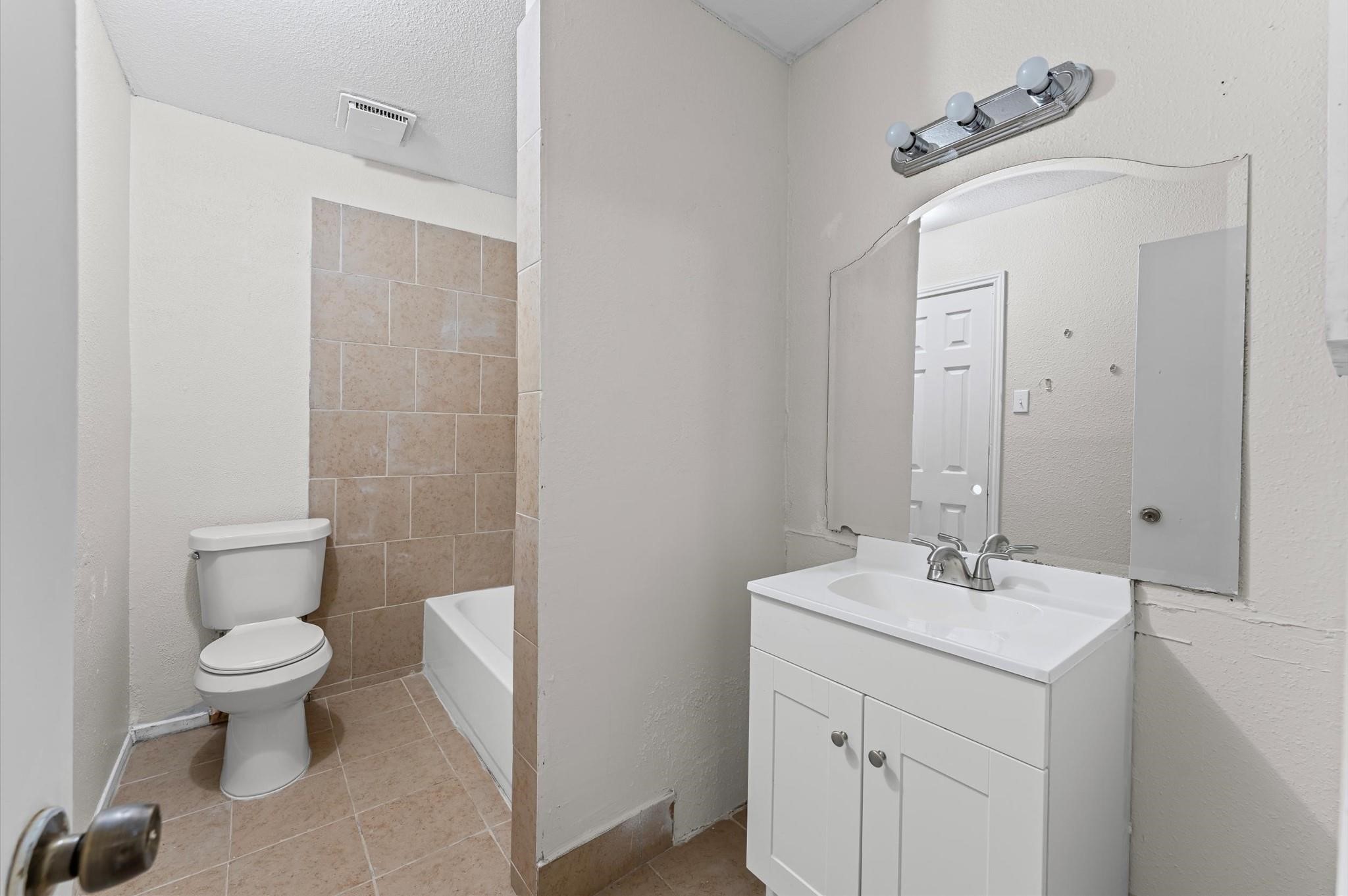 12206 Ormandy Street Property Photo 18