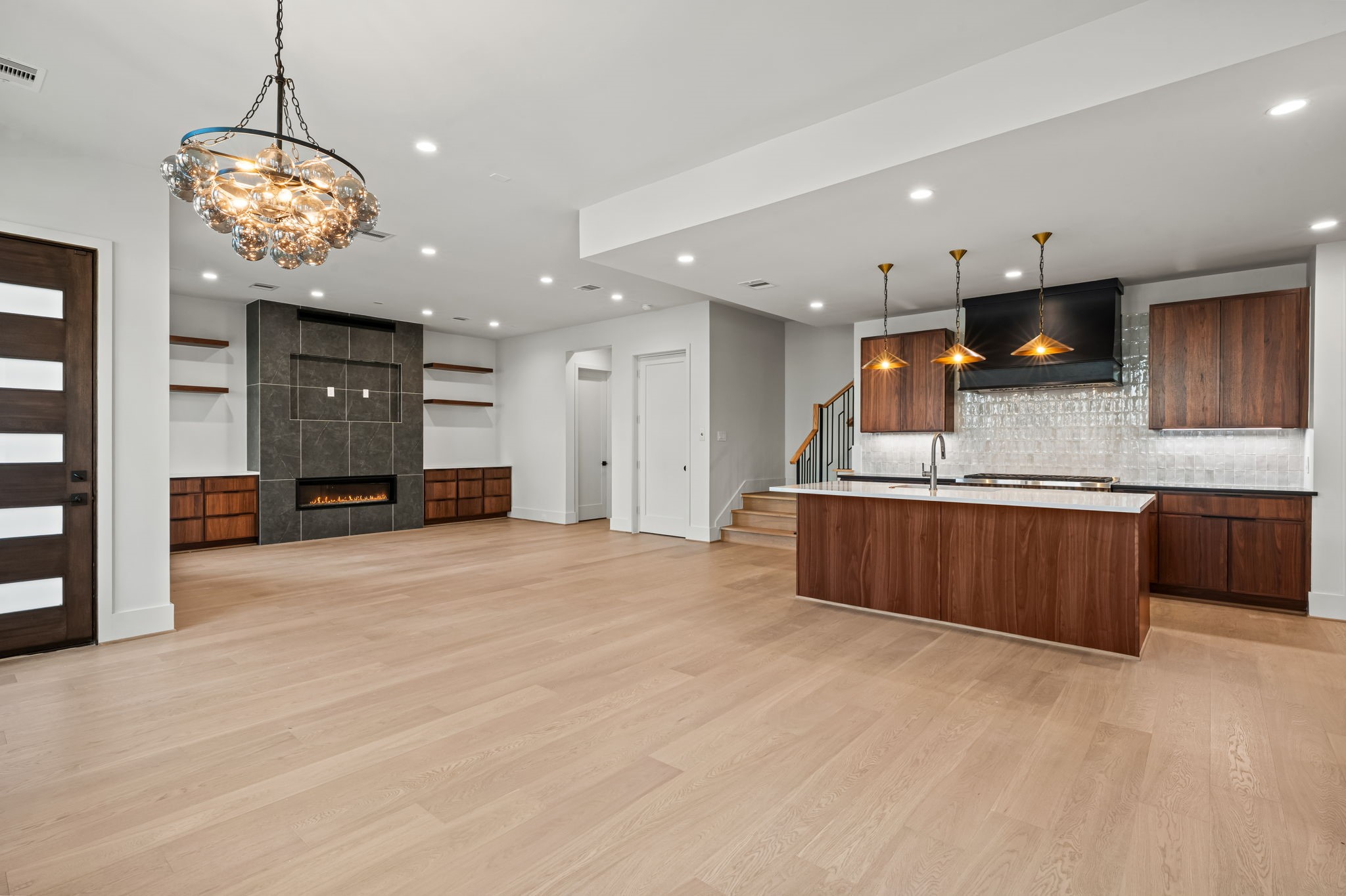 5409 Chevy Chase A Property Photo 1