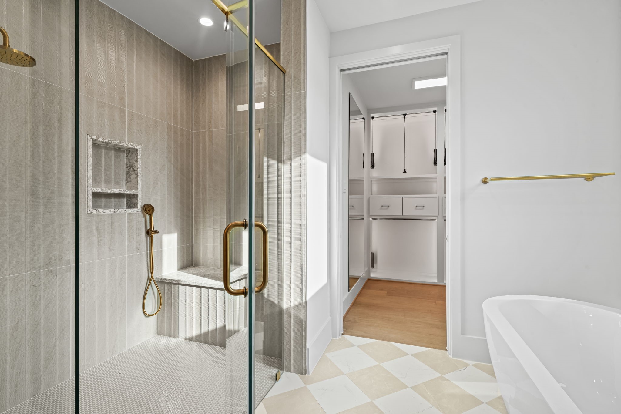 5409 Chevy Chase A Property Photo 16