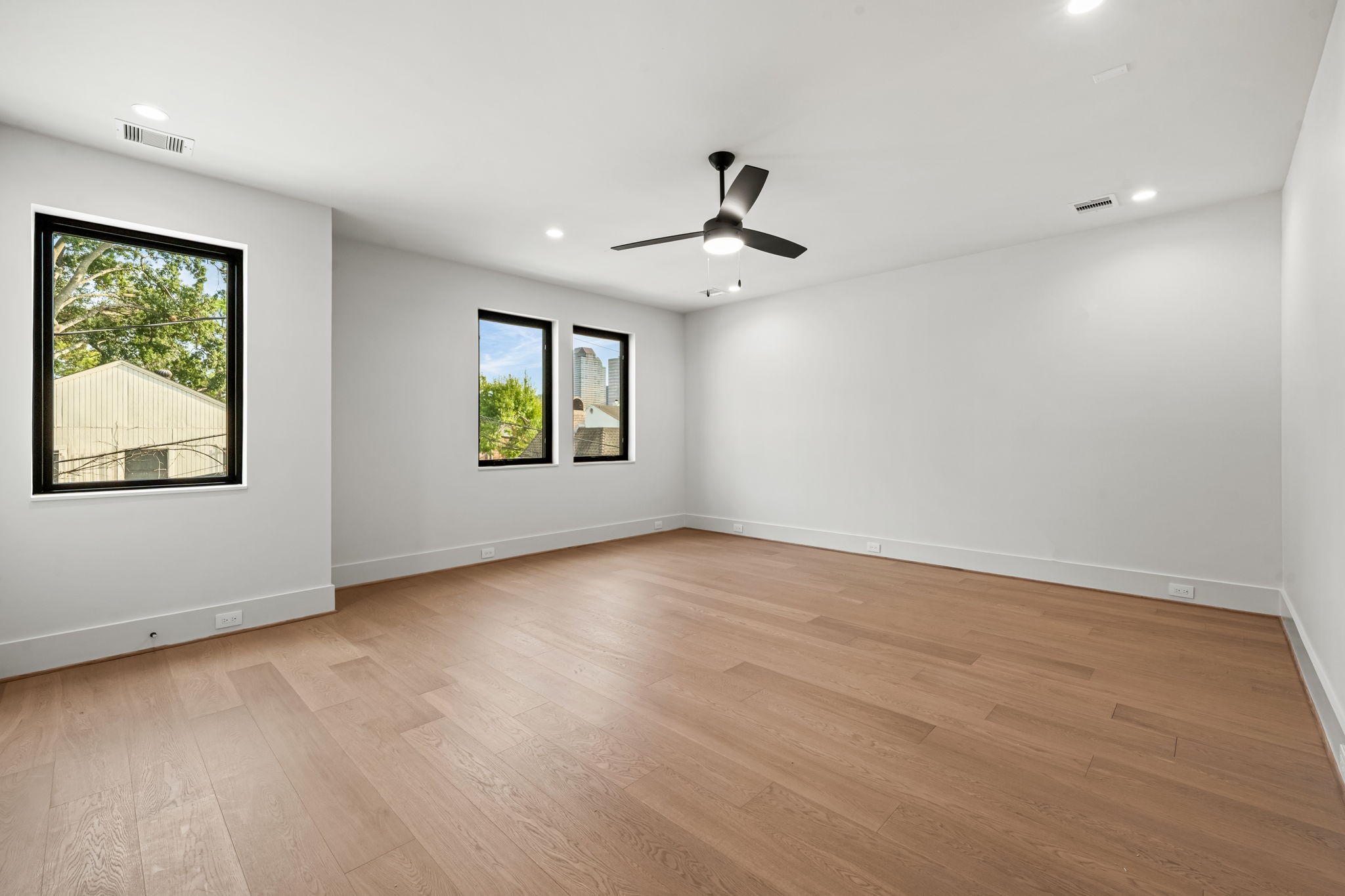 5409 Chevy Chase A Property Photo 19