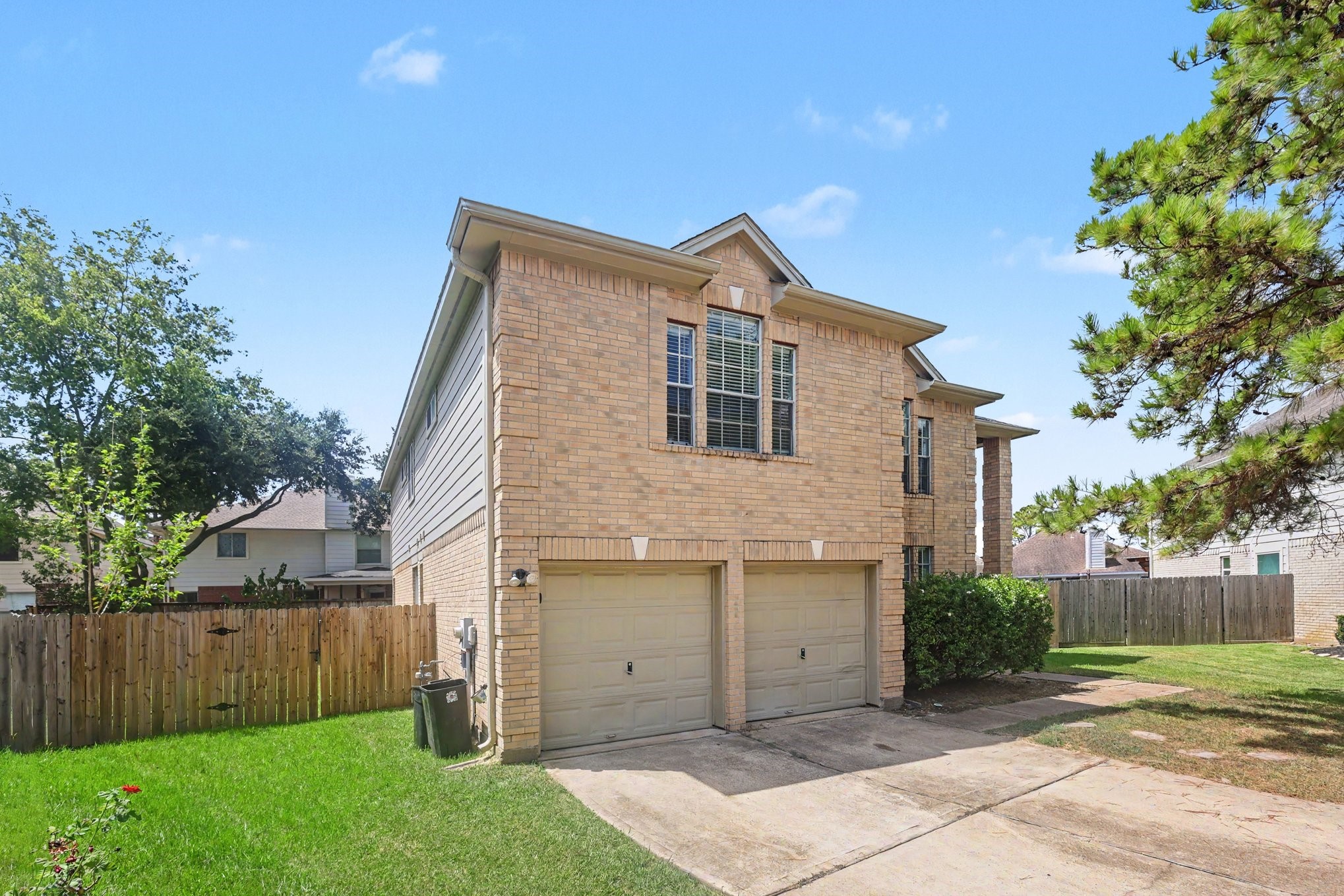10107 Bayou Trail Court Property Photo 2