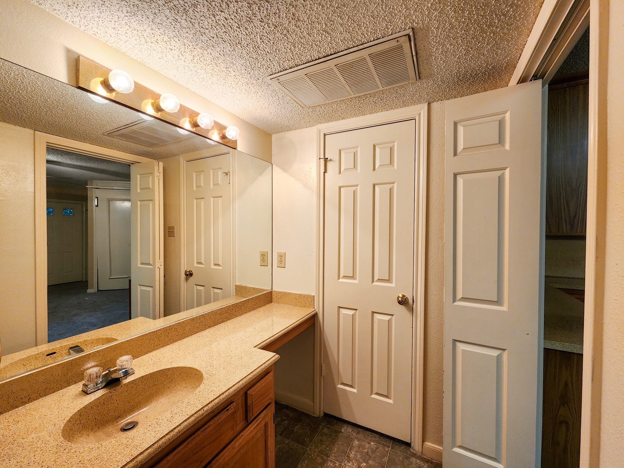 1311 Antoine Drive 148 Property Photo 8