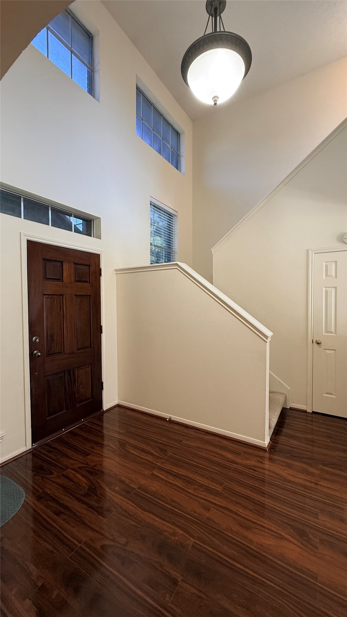106 Crimson Bay Drive Property Photo 8