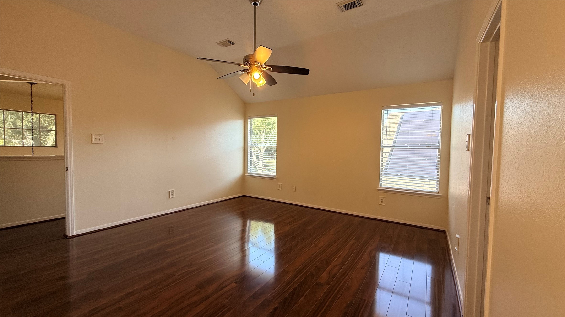106 Crimson Bay Drive Property Photo 17