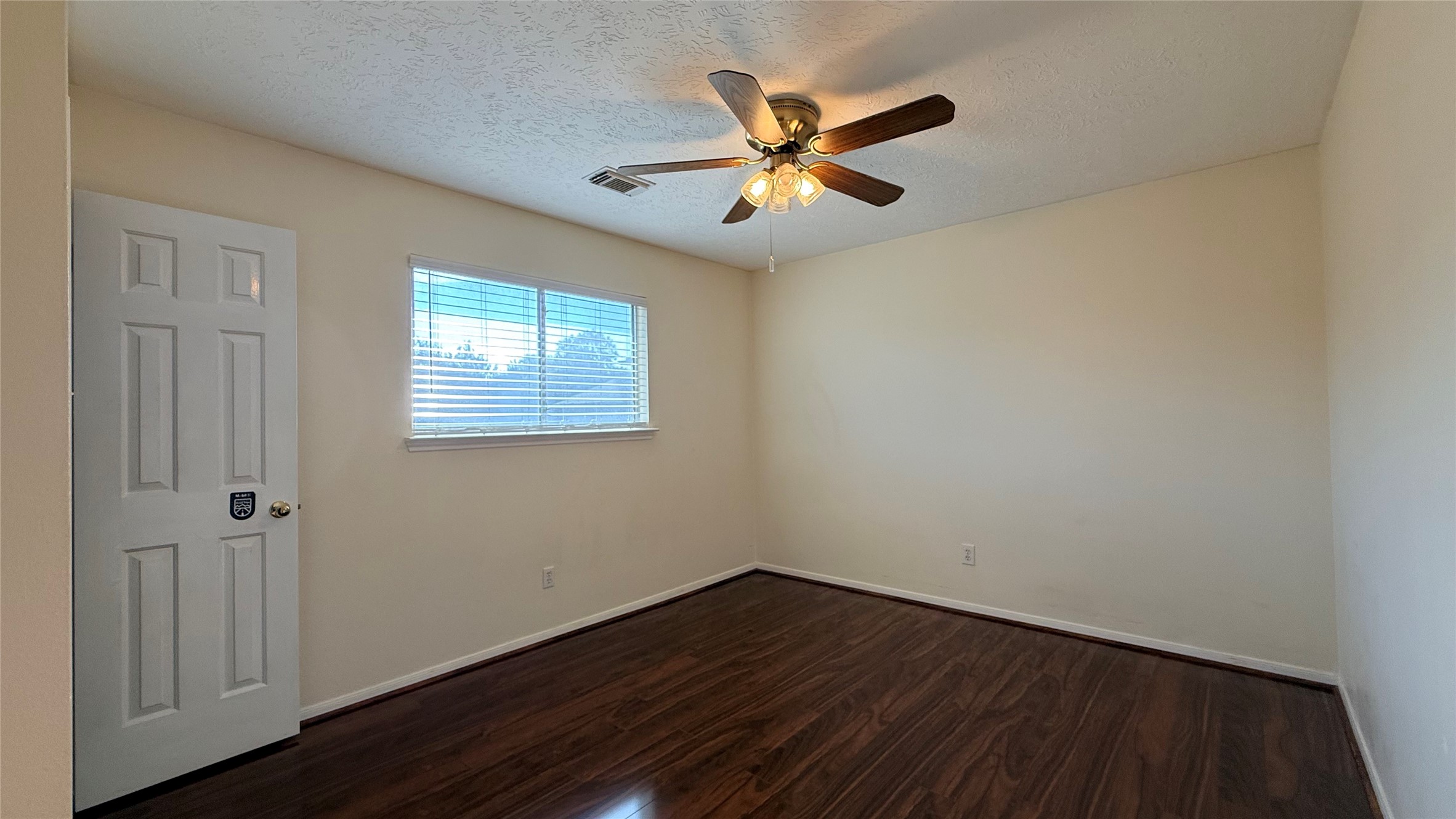 106 Crimson Bay Drive Property Photo 23
